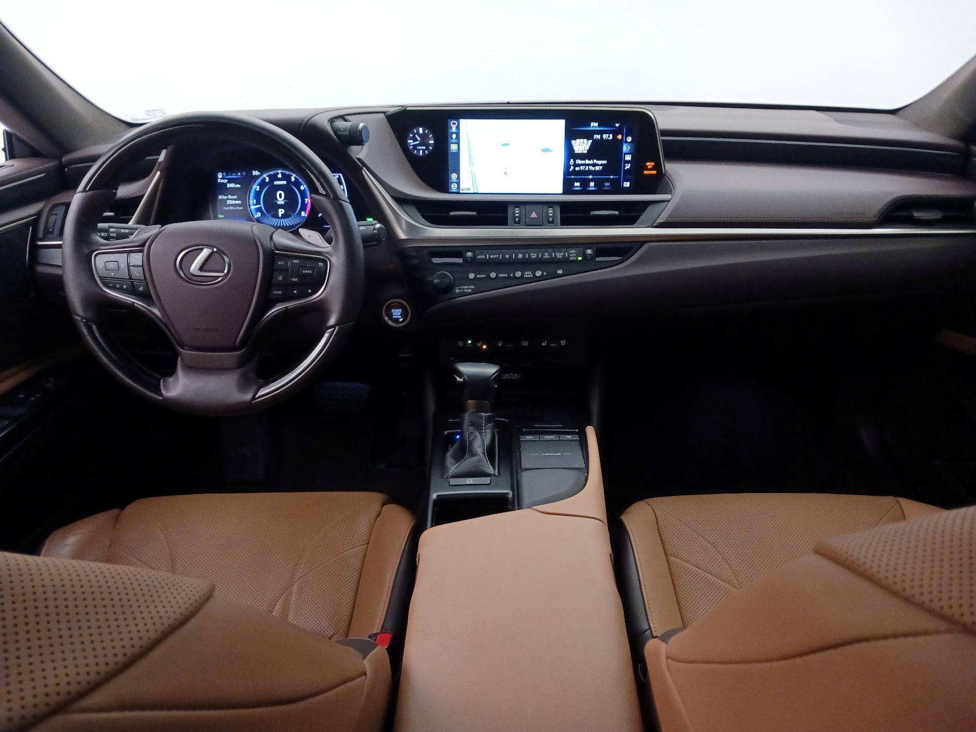 Thumbnail: 2019 Lexus ES - 9