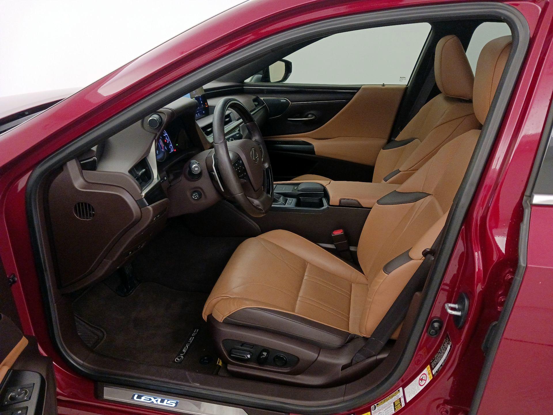 Thumbnail: 2019 Lexus ES - 11