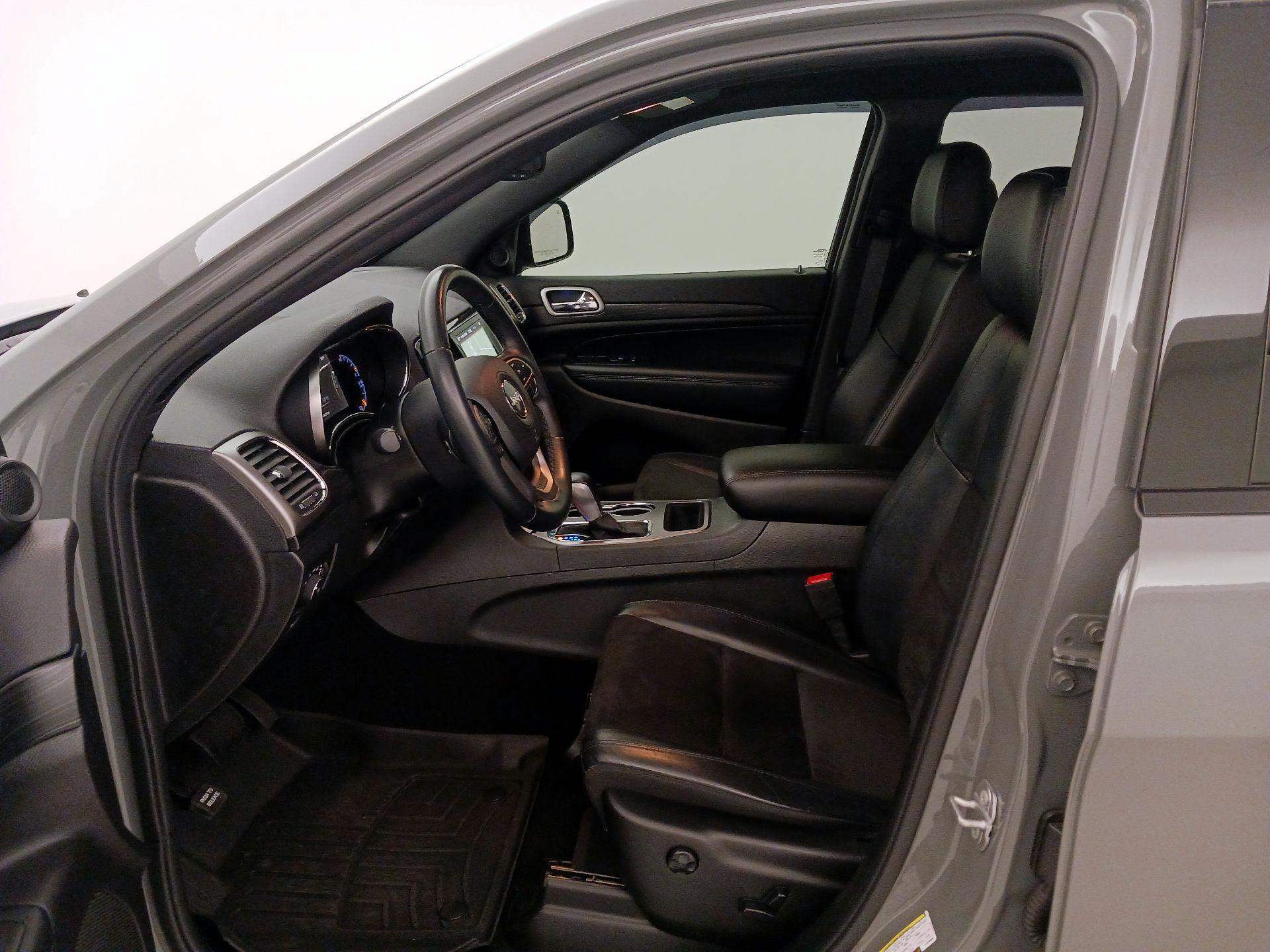 Thumbnail: 2020 Jeep Grand Cherokee - 11