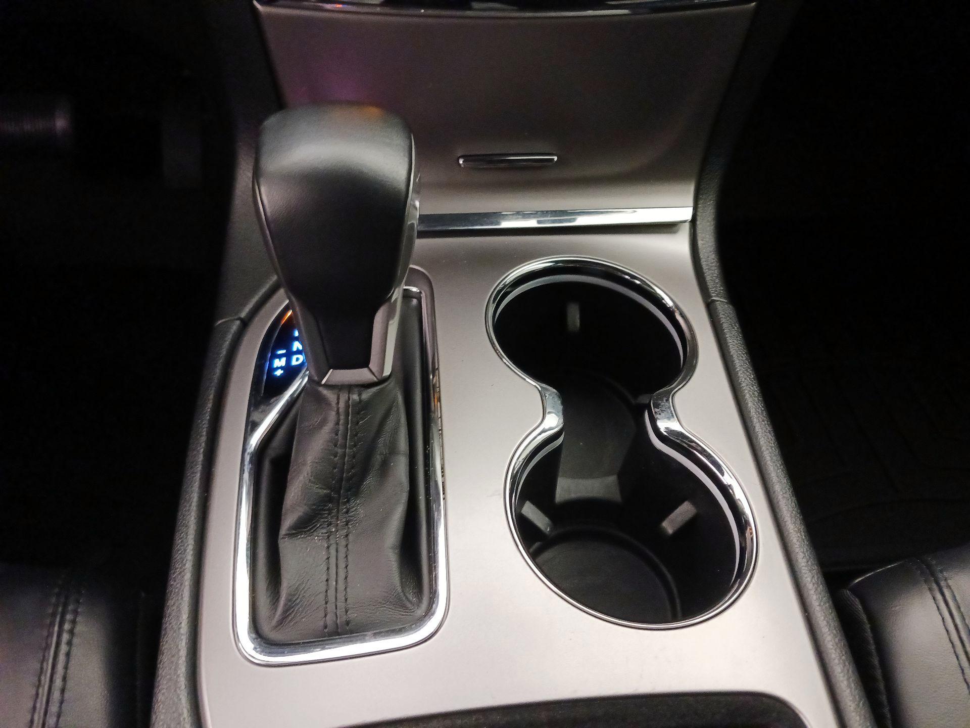 Thumbnail: 2020 Jeep Grand Cherokee - 18