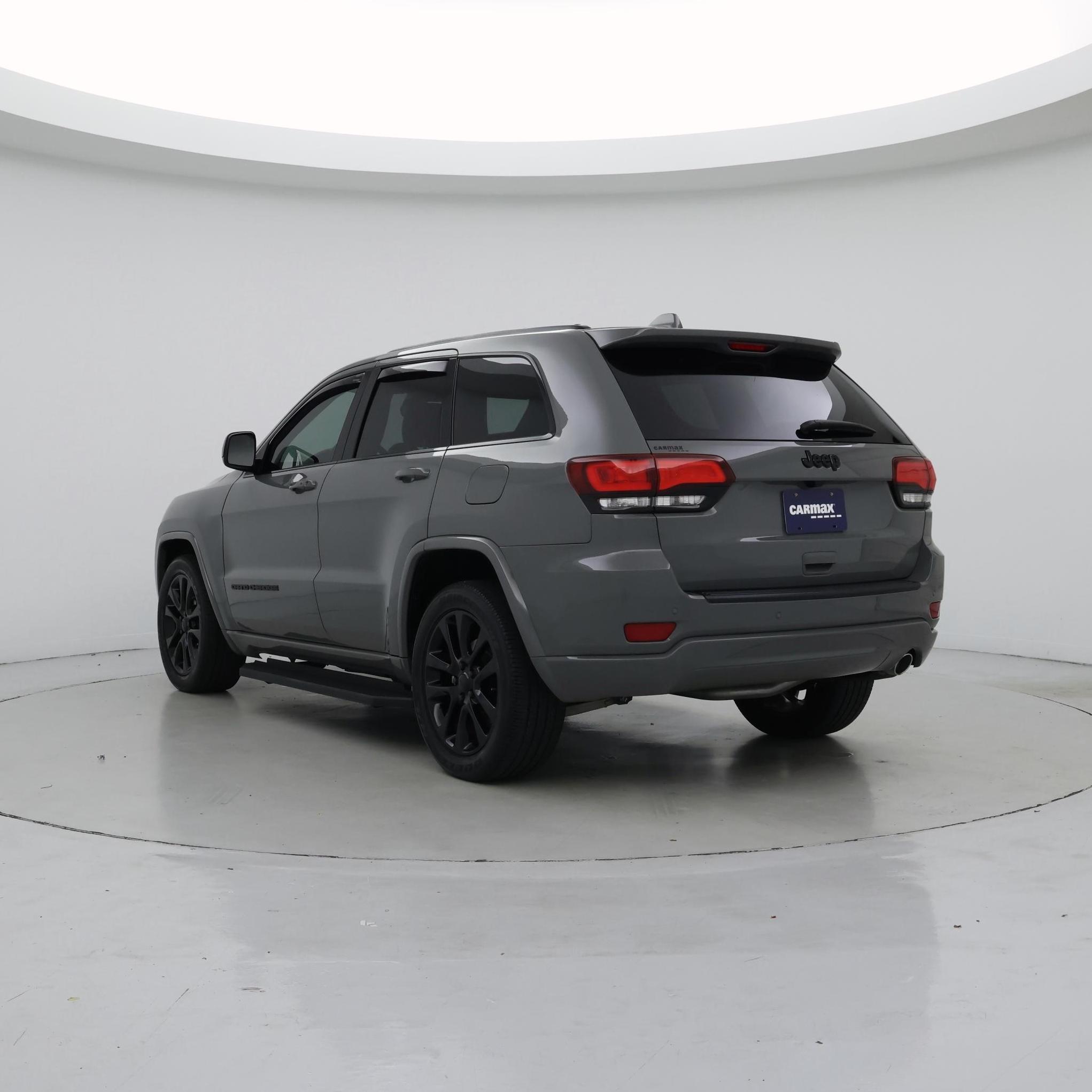 Thumbnail: 2020 Jeep Grand Cherokee - 2