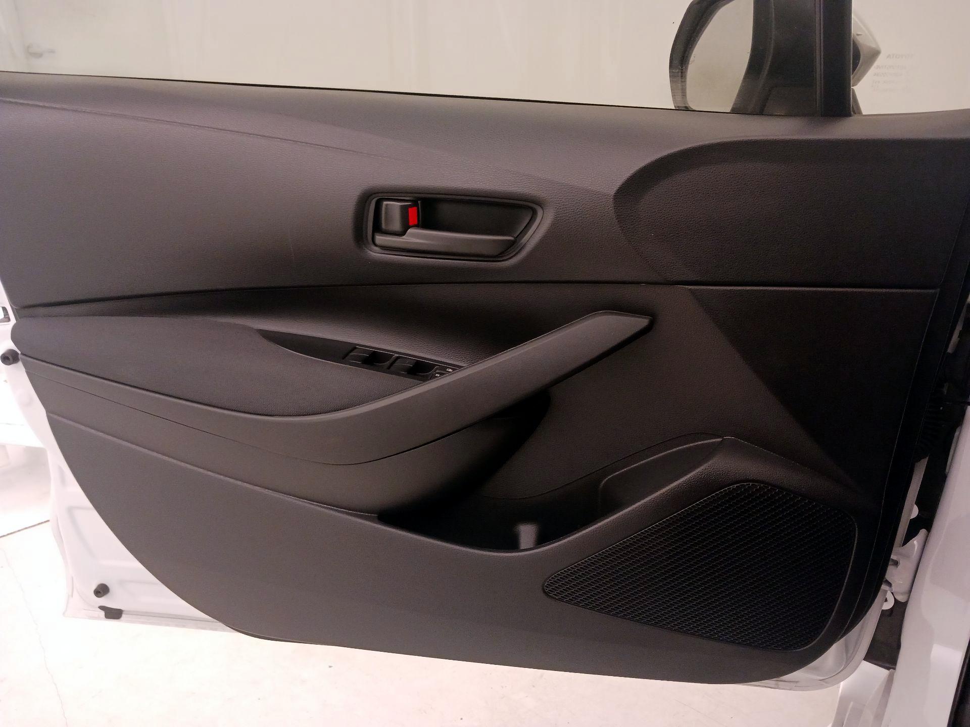 Thumbnail: 2025 Toyota Corolla - 12