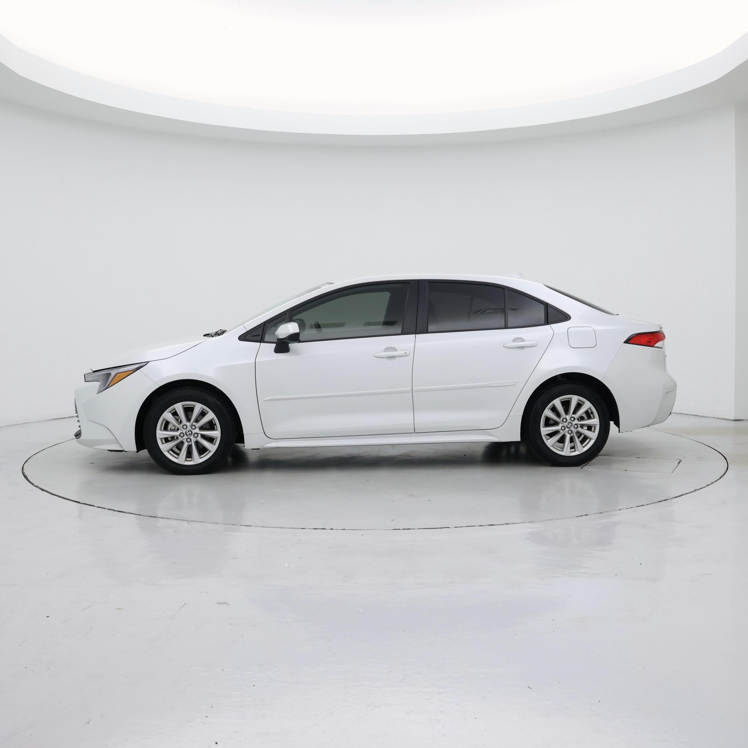 Thumbnail: 2025 Toyota Corolla - 3