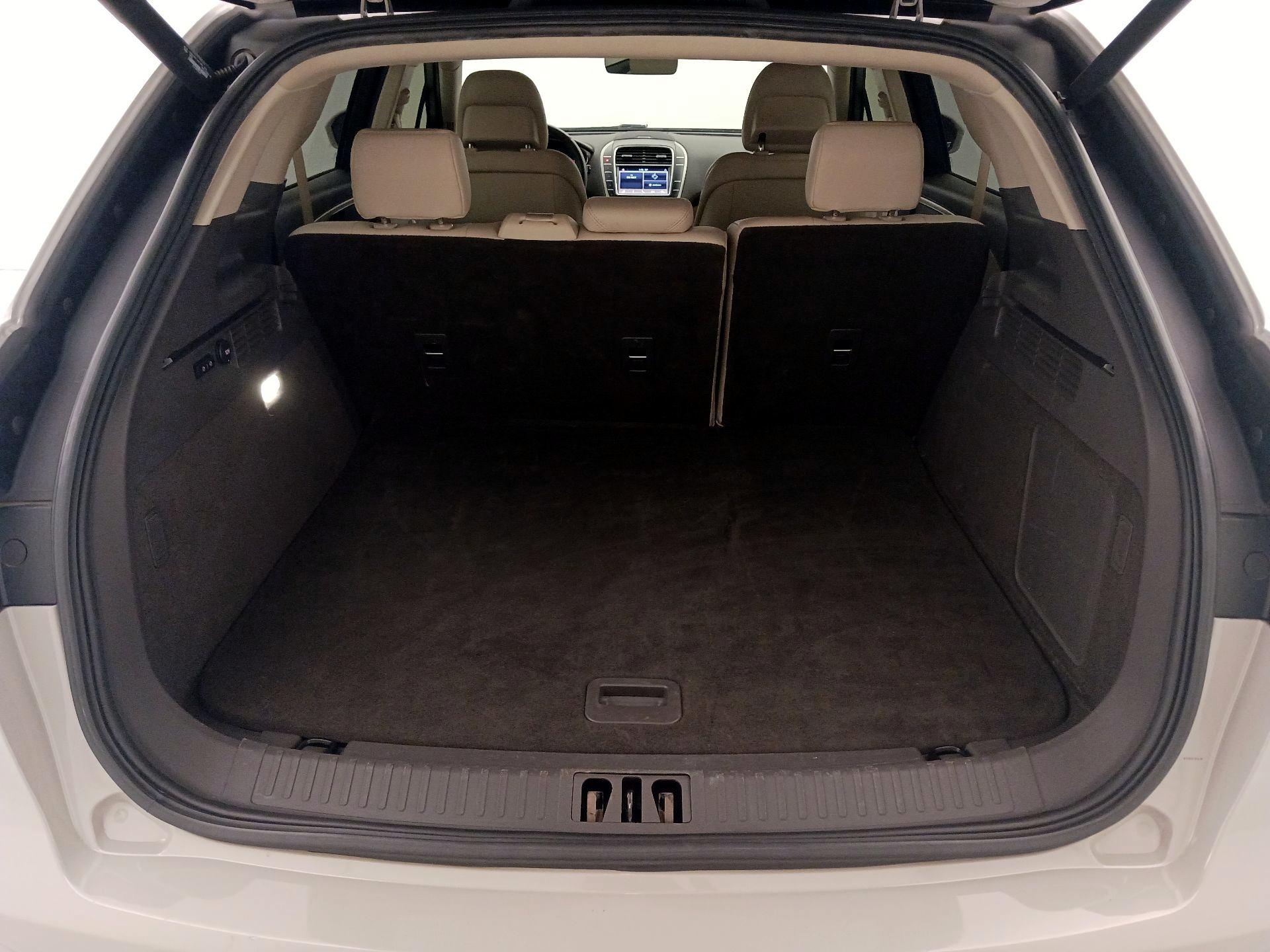 Thumbnail: 2019 Lincoln Nautilus - 20