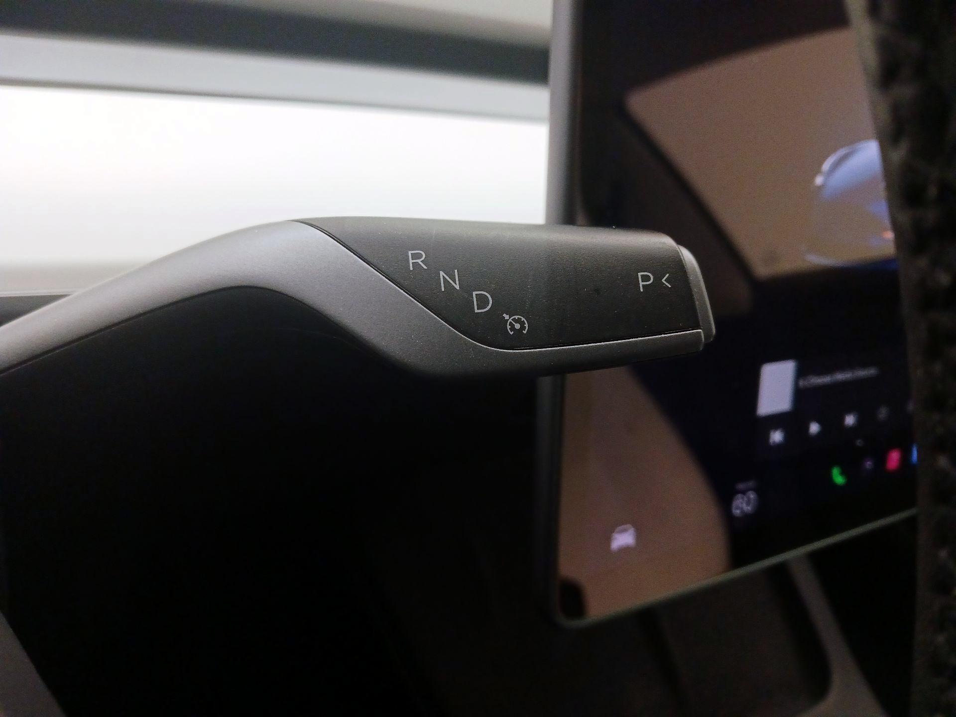 Thumbnail: 2022 Tesla Model 3 - 17