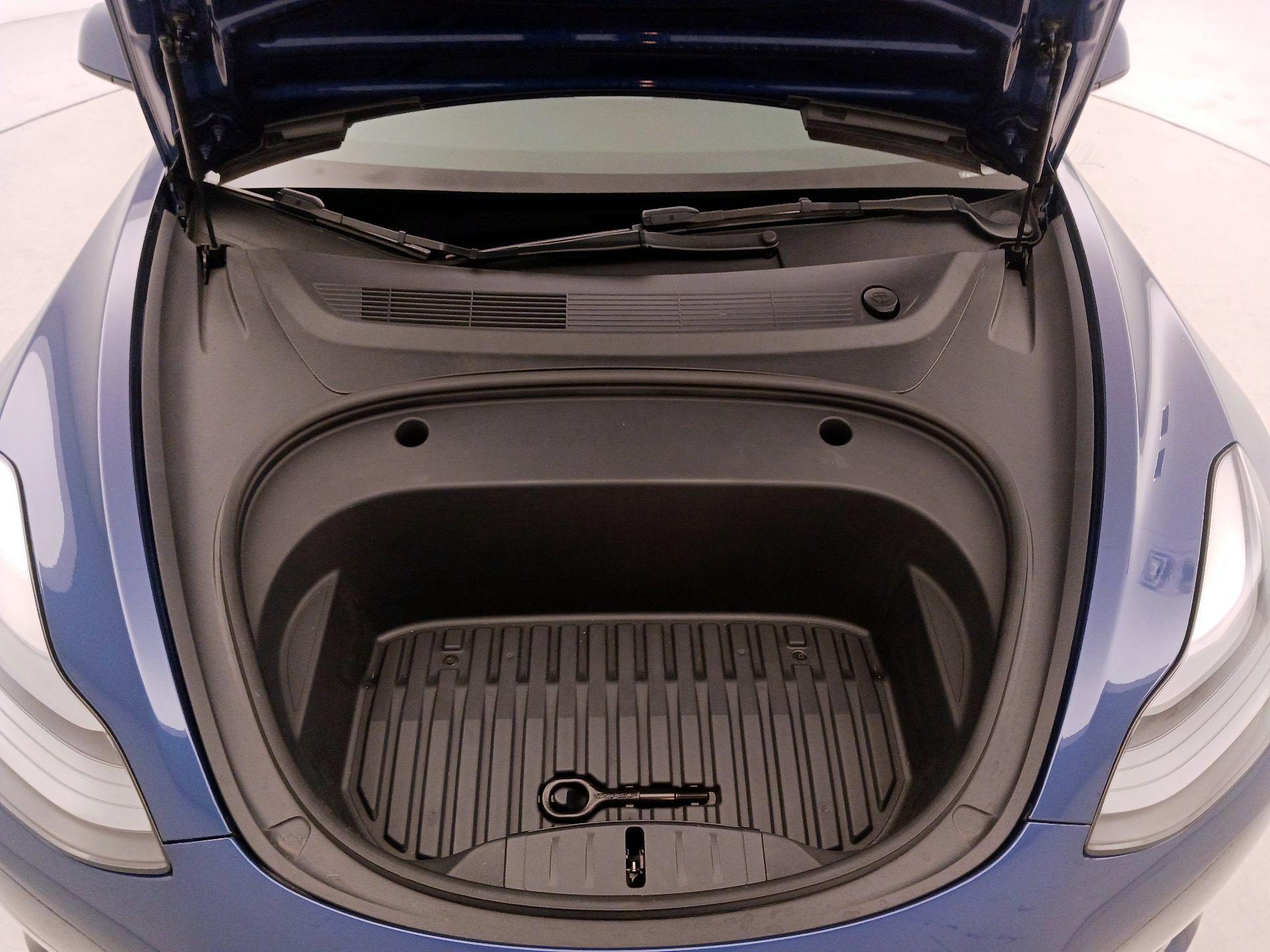 Thumbnail: 2022 Tesla Model 3 - 20