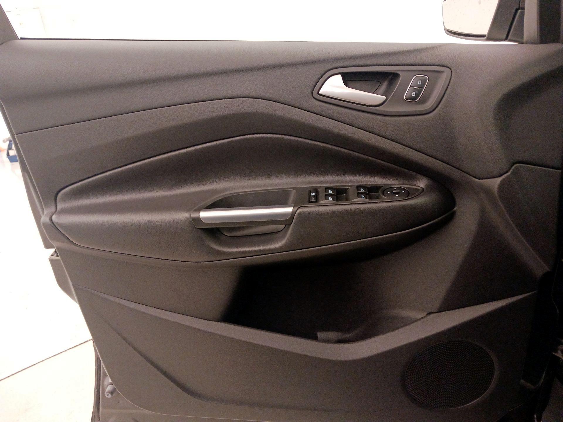 Thumbnail: 2017 Ford Escape - 12