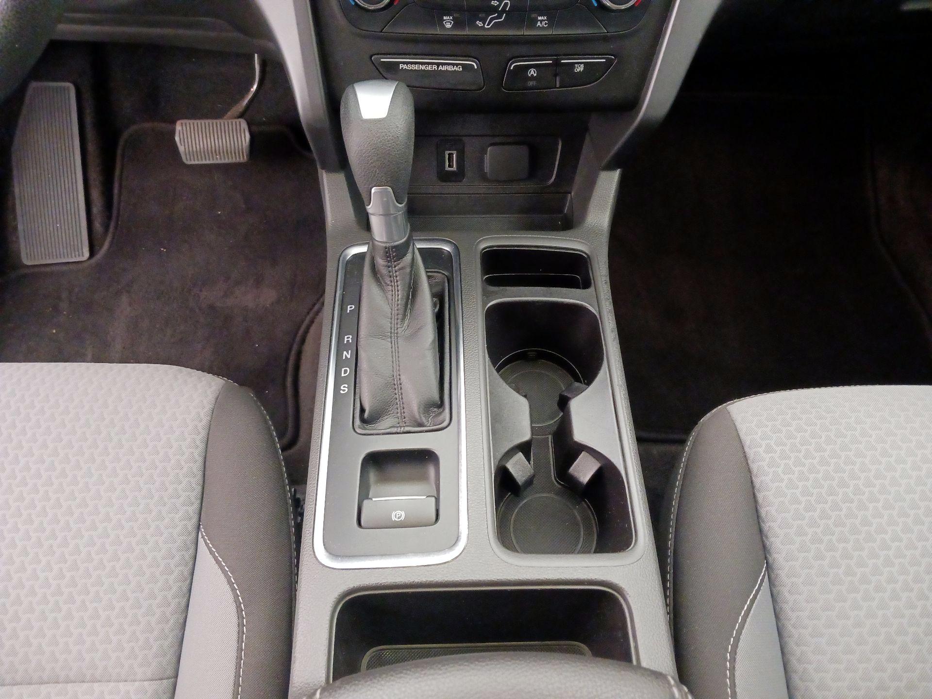 Thumbnail: 2017 Ford Escape - 17