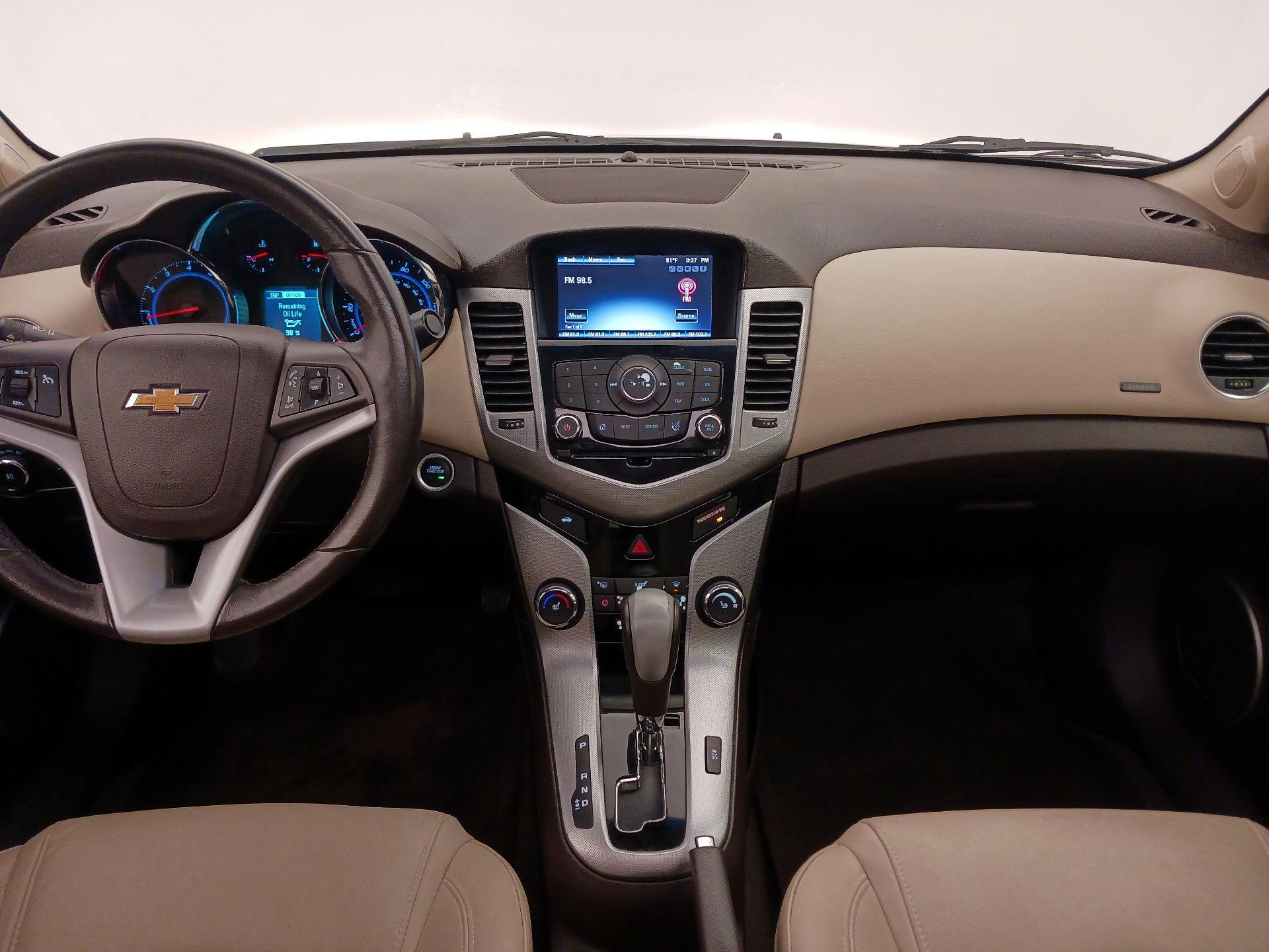 Thumbnail: 2015 Chevrolet Cruze - 9