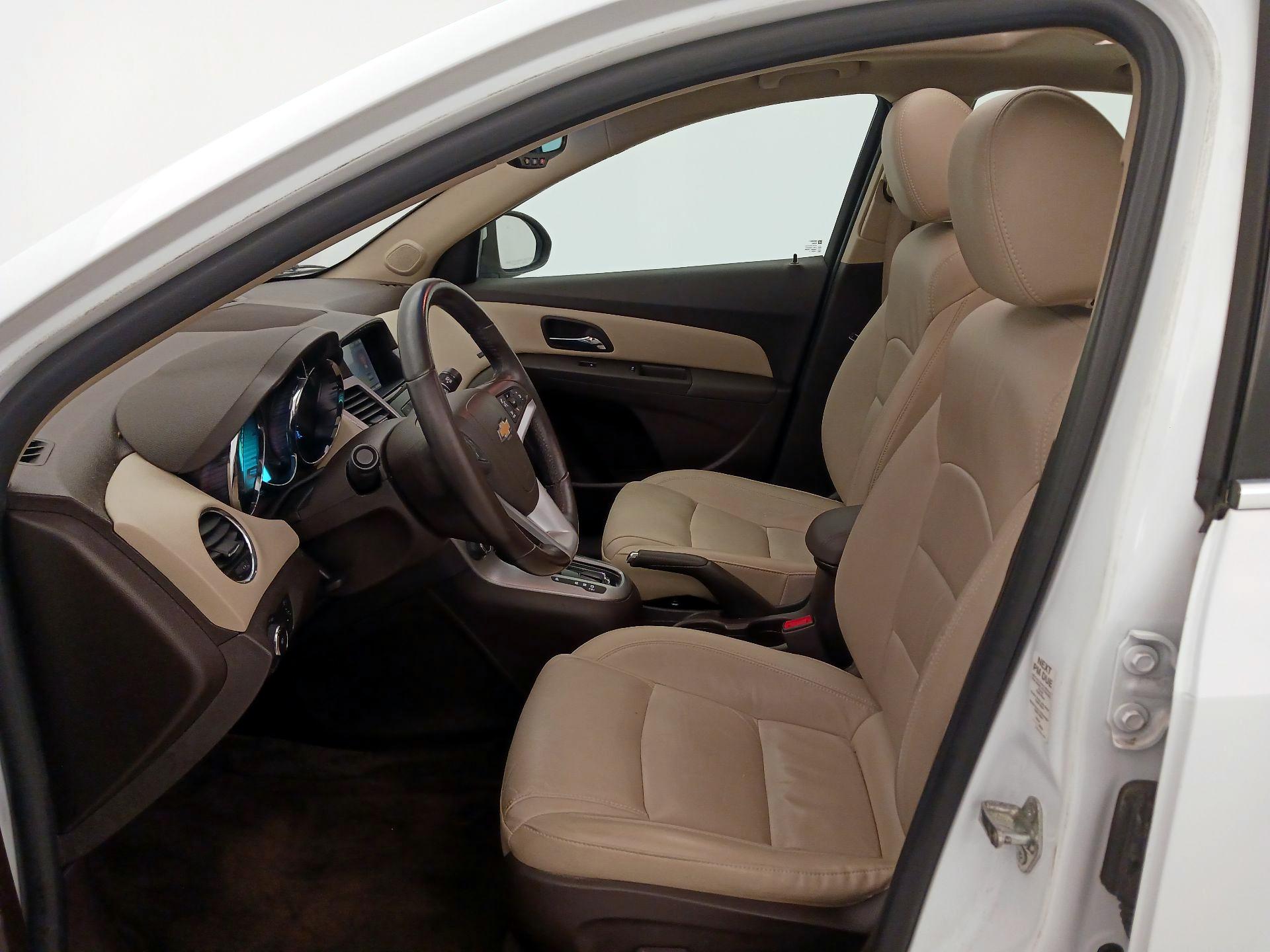 Thumbnail: 2015 Chevrolet Cruze - 11