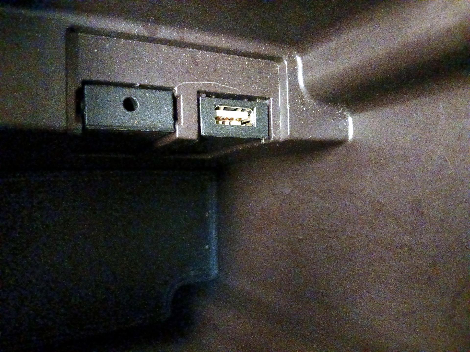 Thumbnail: 2015 Chevrolet Cruze - 18