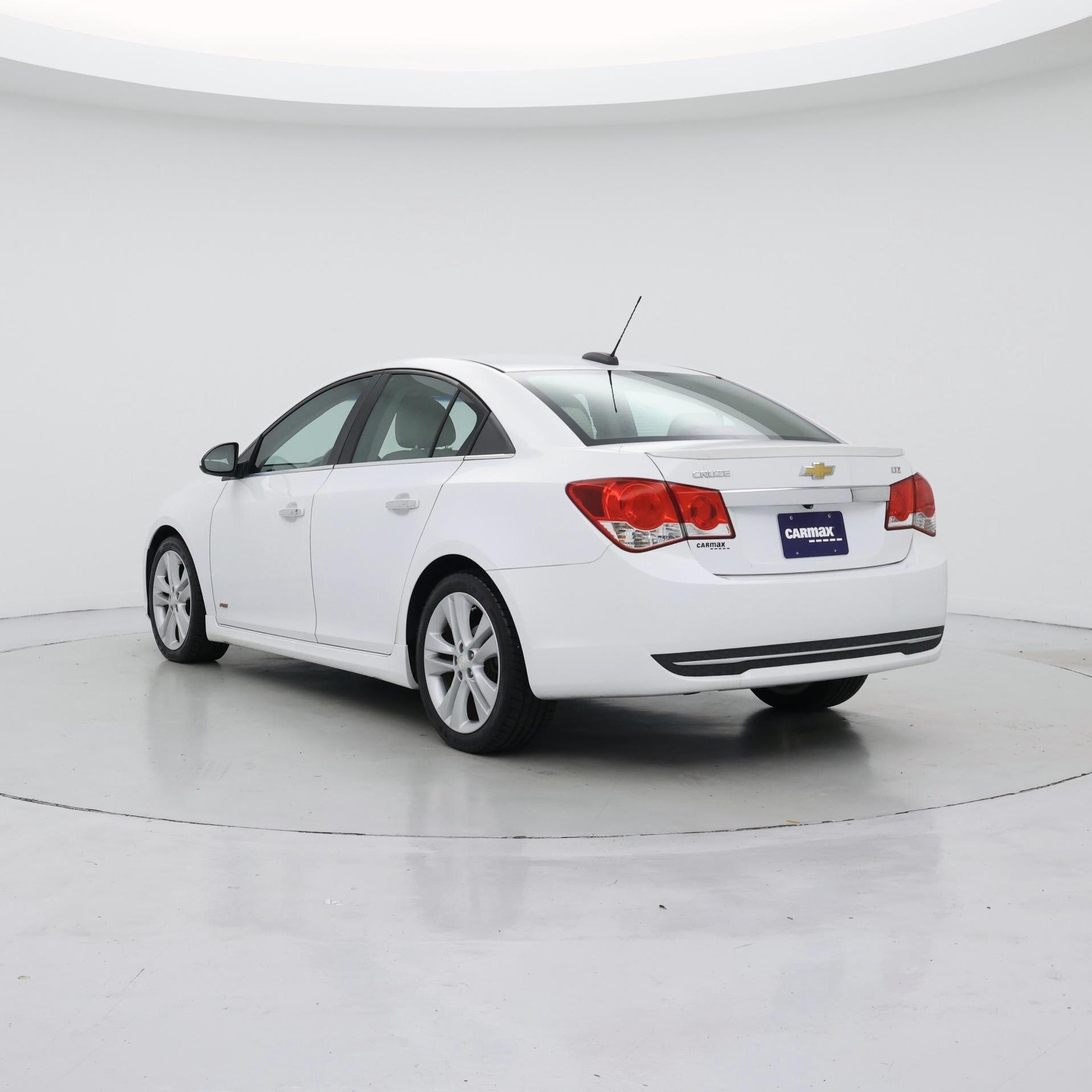 Thumbnail: 2015 Chevrolet Cruze - 2