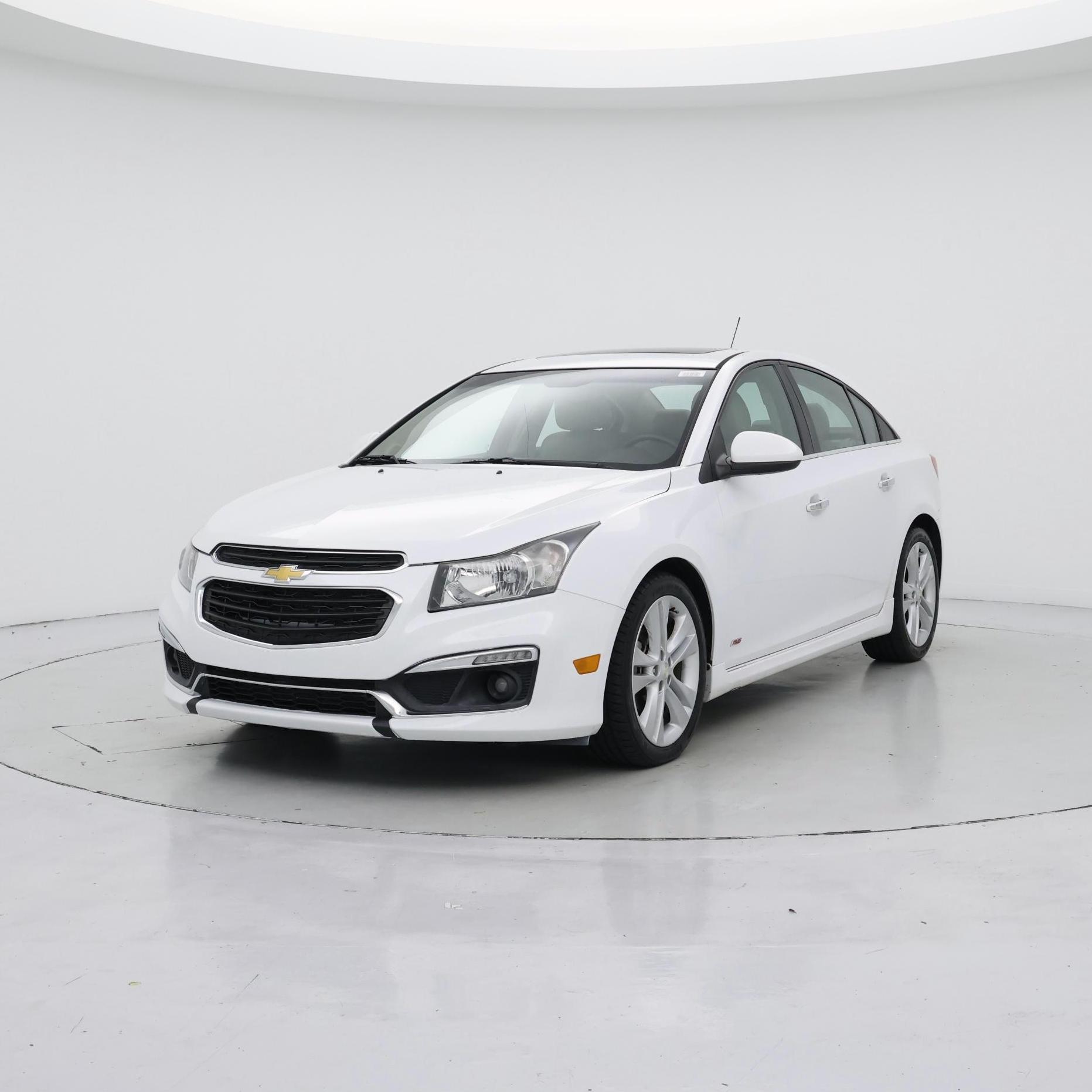 Thumbnail: 2015 Chevrolet Cruze - 4