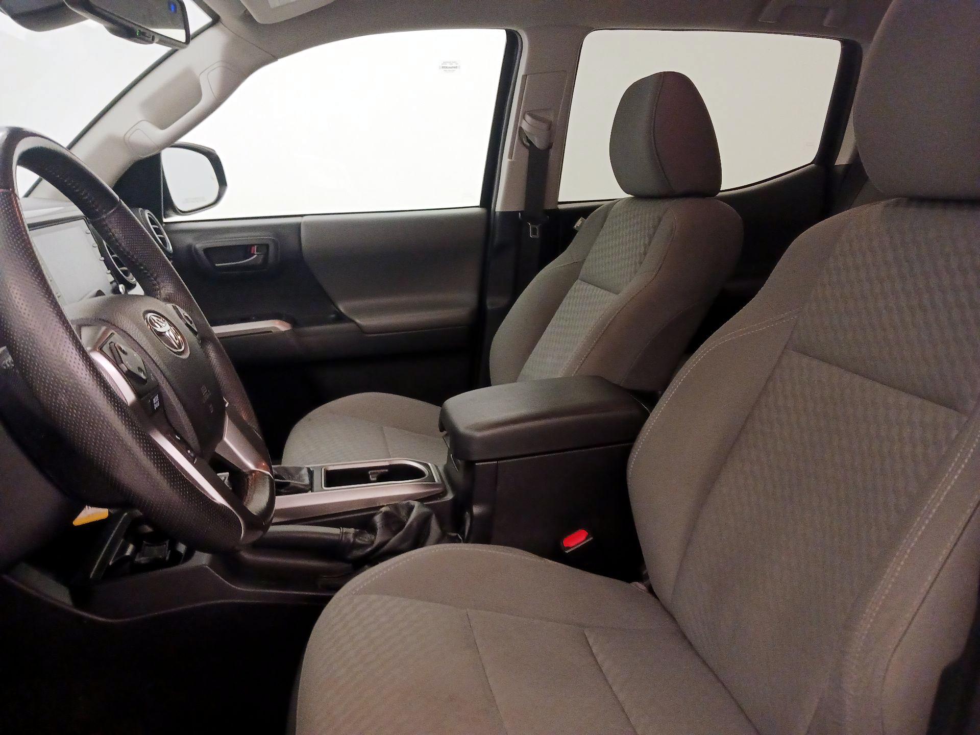 Thumbnail: 2022 Toyota Tacoma - 11