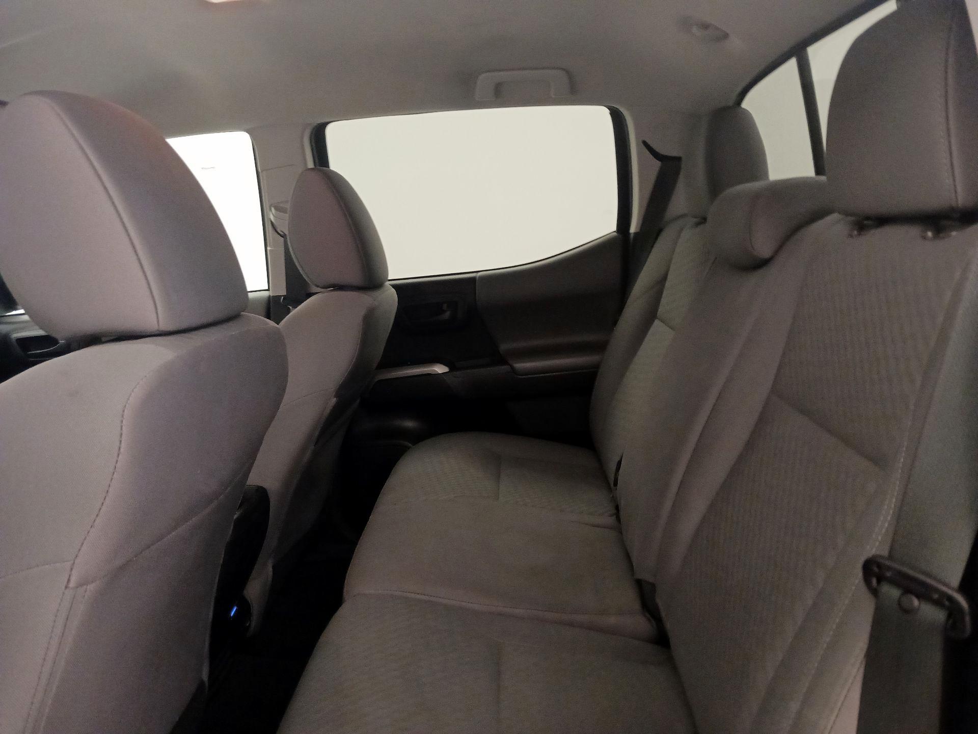 Thumbnail: 2022 Toyota Tacoma - 19