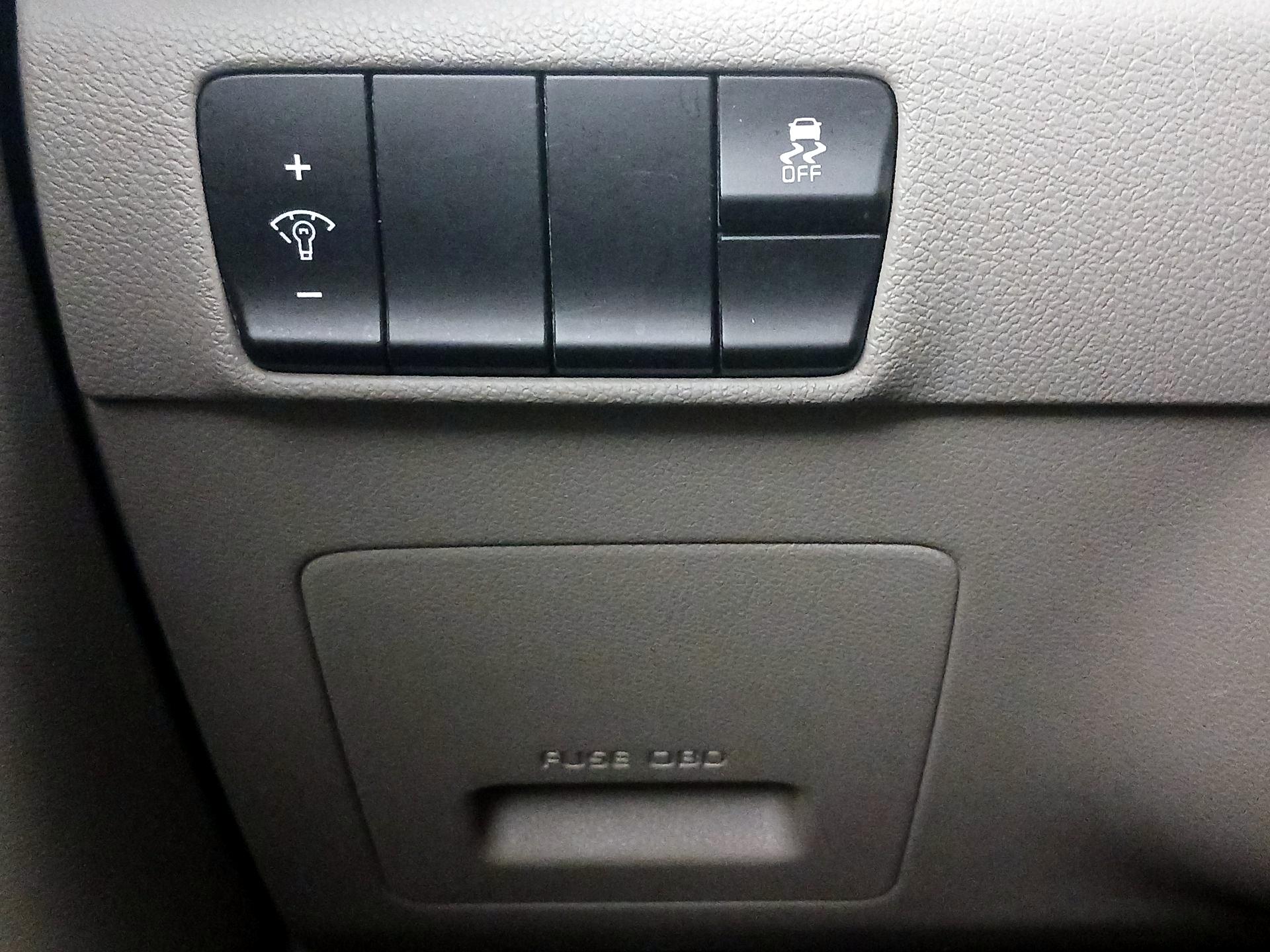 Thumbnail: 2017 Kia Sportage - 13