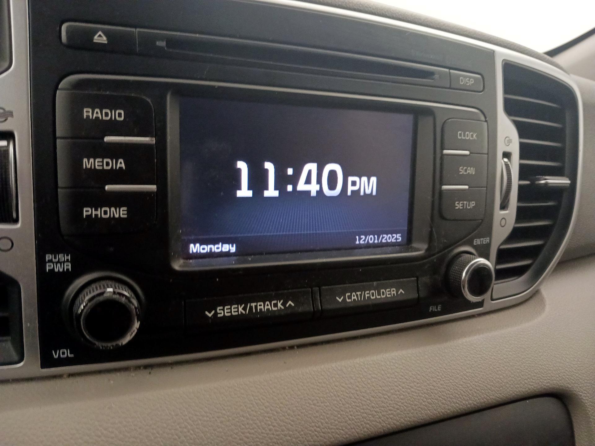 Thumbnail: 2017 Kia Sportage - 15