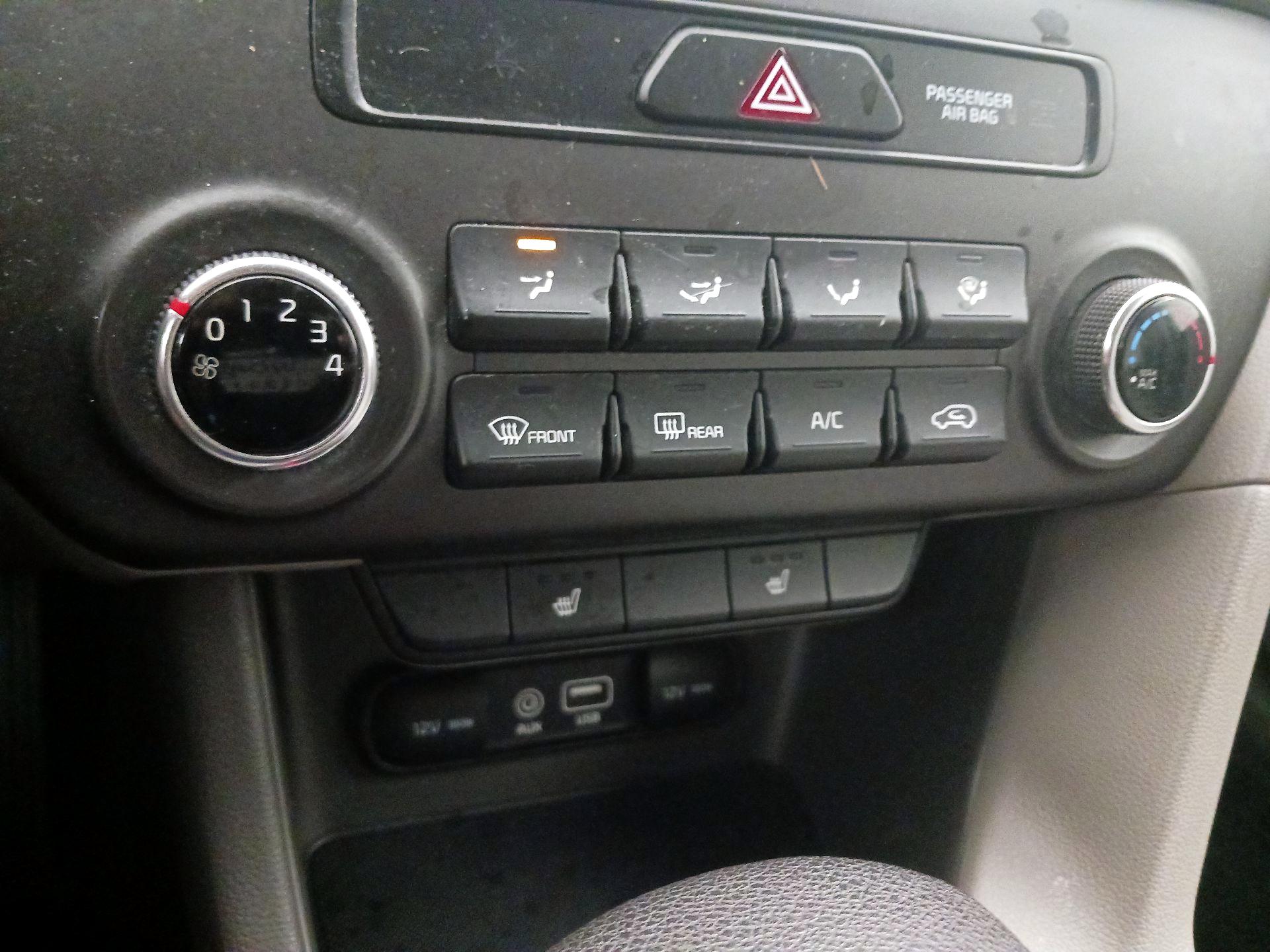 Thumbnail: 2017 Kia Sportage - 16