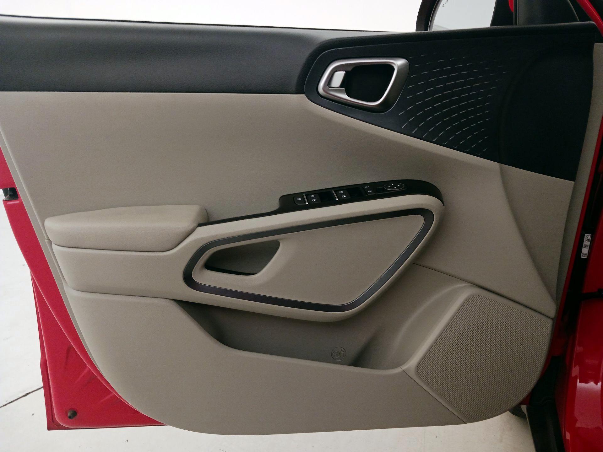 Thumbnail: 2023 Kia Soul - 12