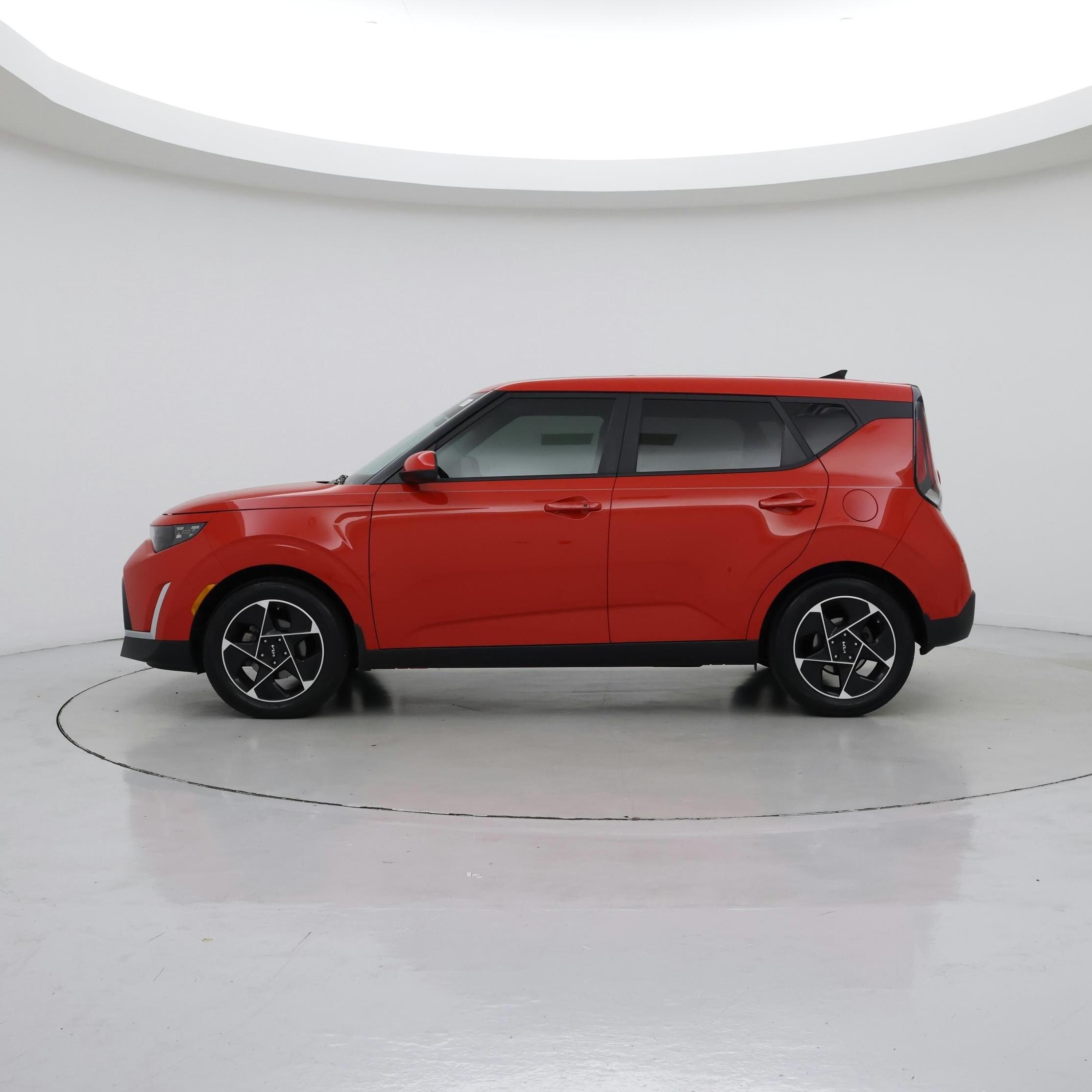 Thumbnail: 2023 Kia Soul - 3