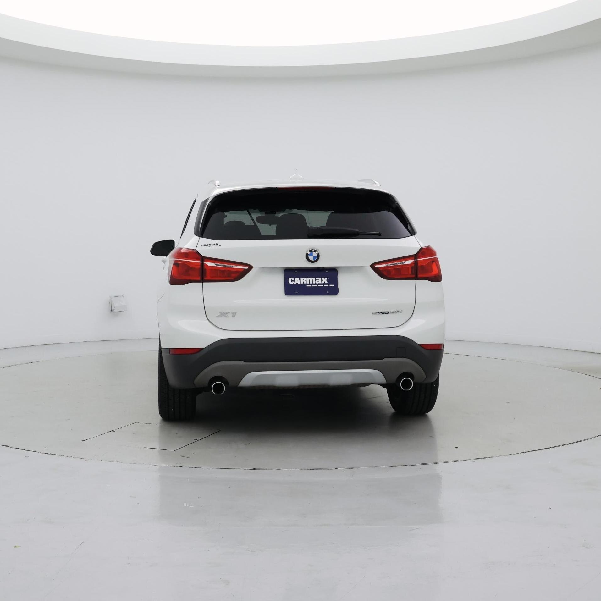 Thumbnail: 2018 BMW X1 - 6