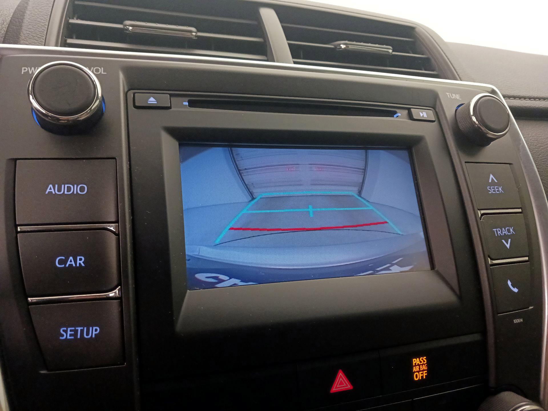 Thumbnail: 2017 Toyota Camry - 14