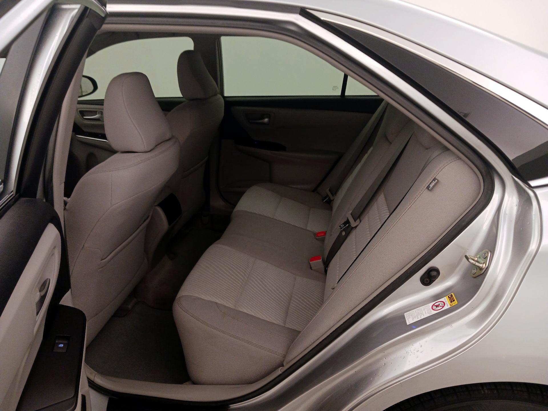 Thumbnail: 2017 Toyota Camry - 19