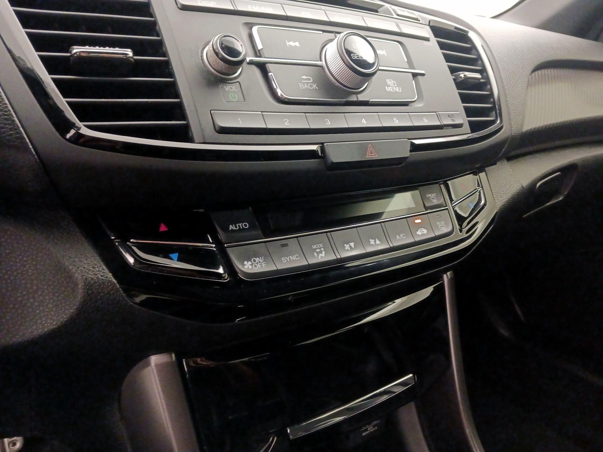 Thumbnail: 2016 Honda Accord - 16