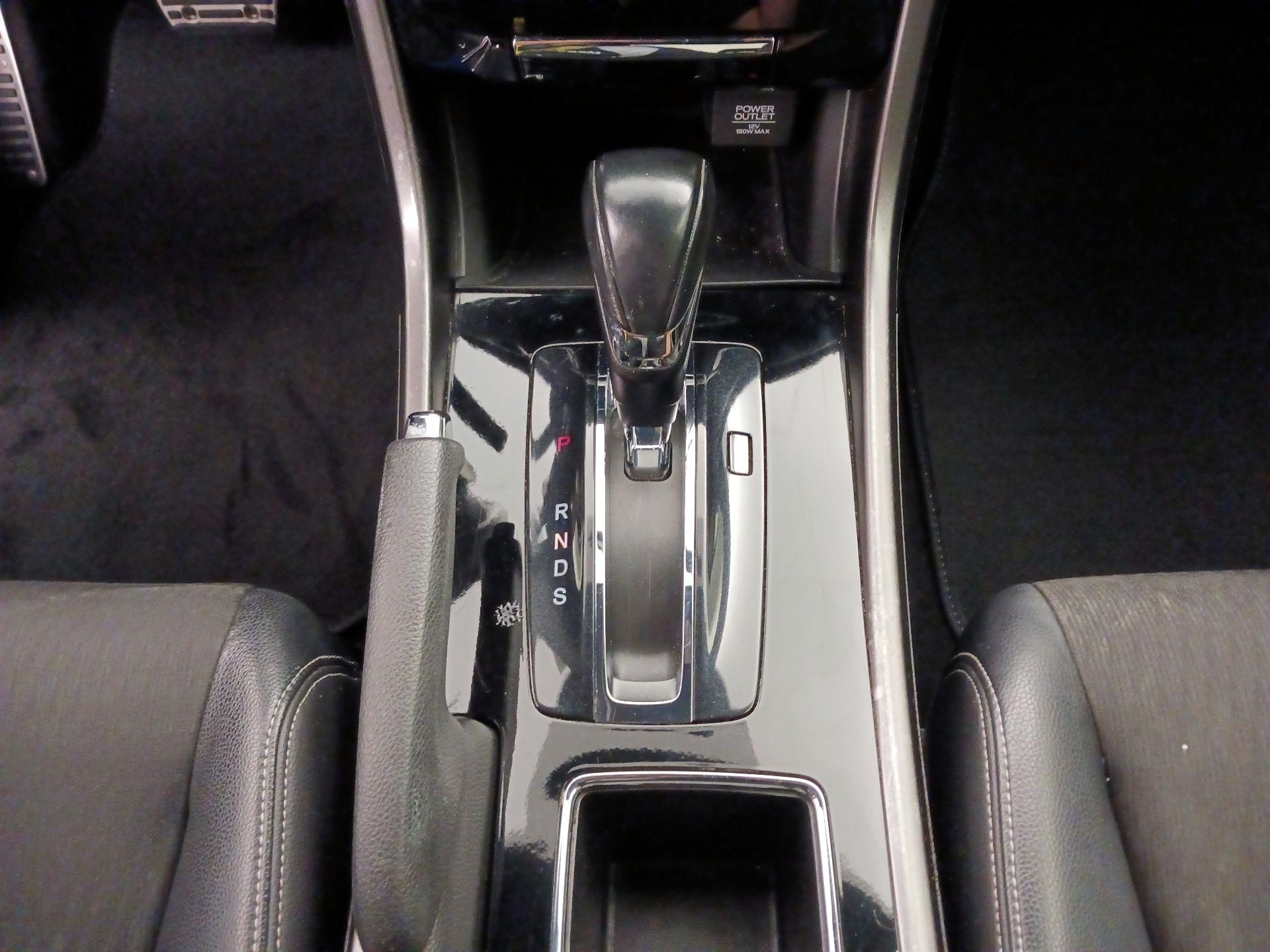 Thumbnail: 2016 Honda Accord - 17