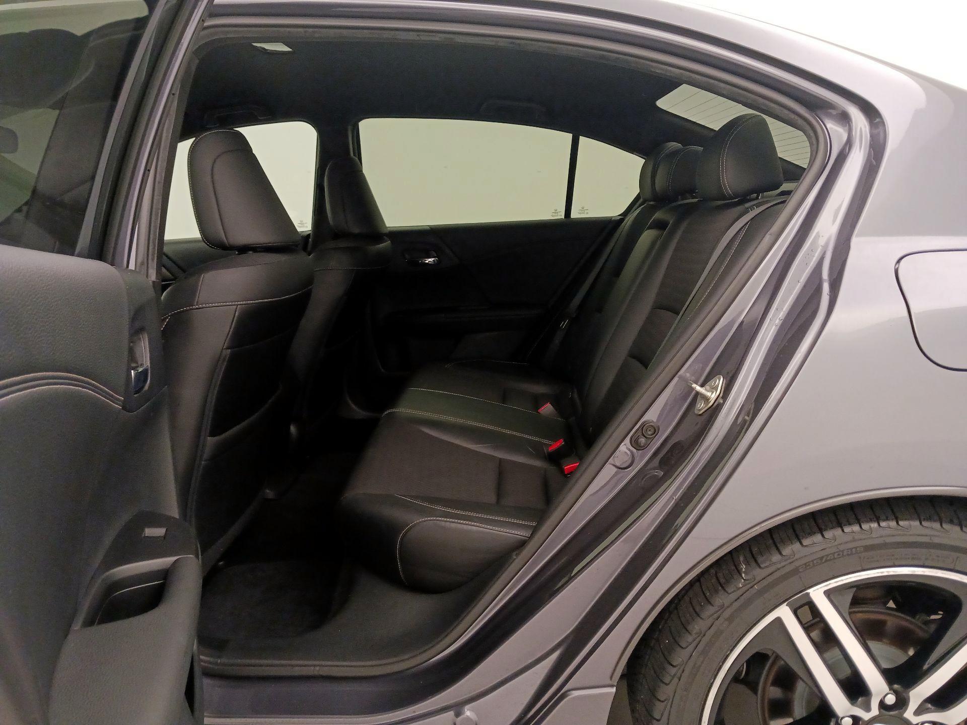 Thumbnail: 2016 Honda Accord - 19