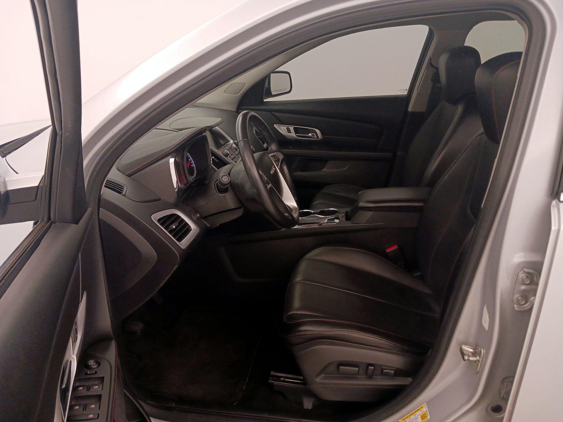 Thumbnail: 2015 GMC Terrain - 11