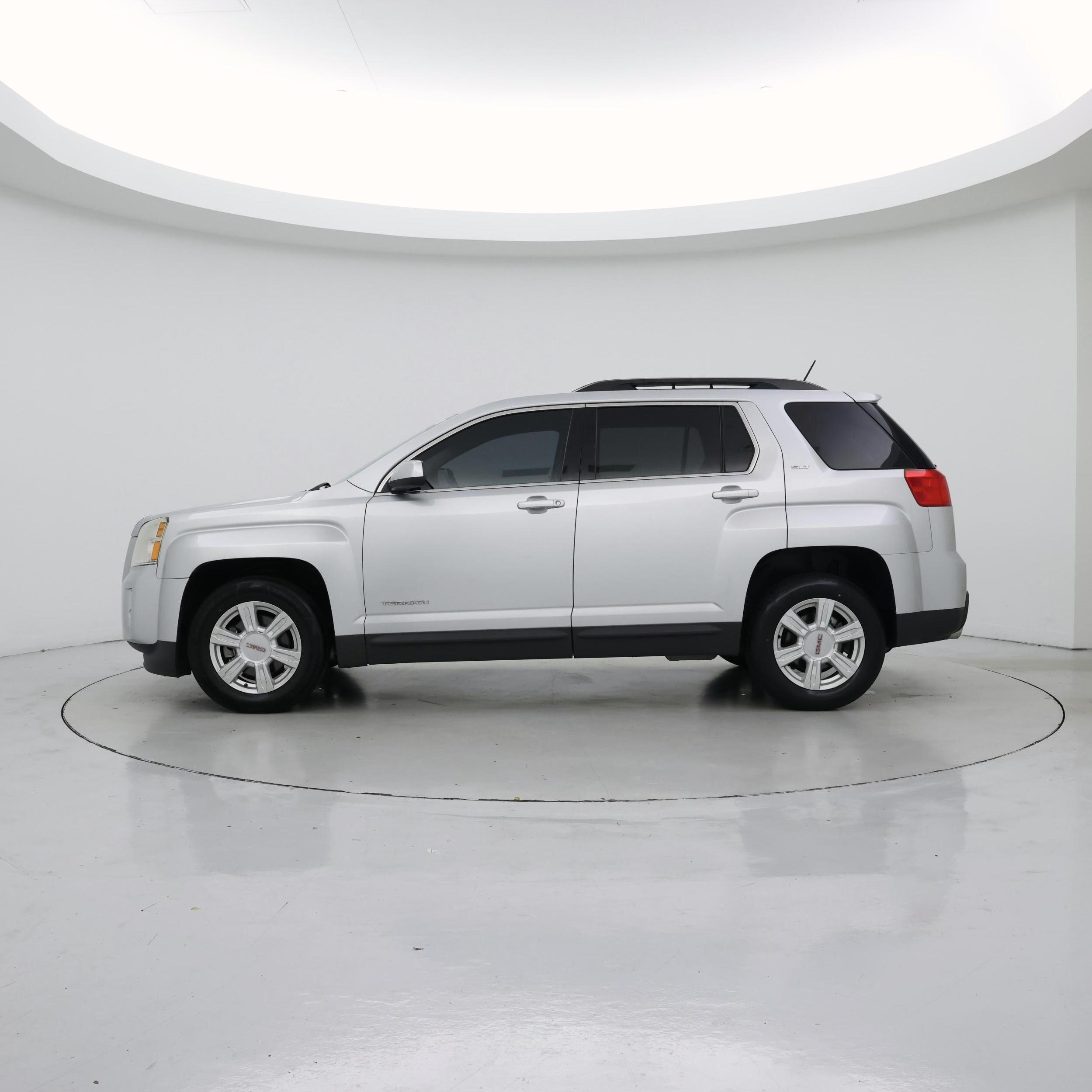 Thumbnail: 2015 GMC Terrain - 3