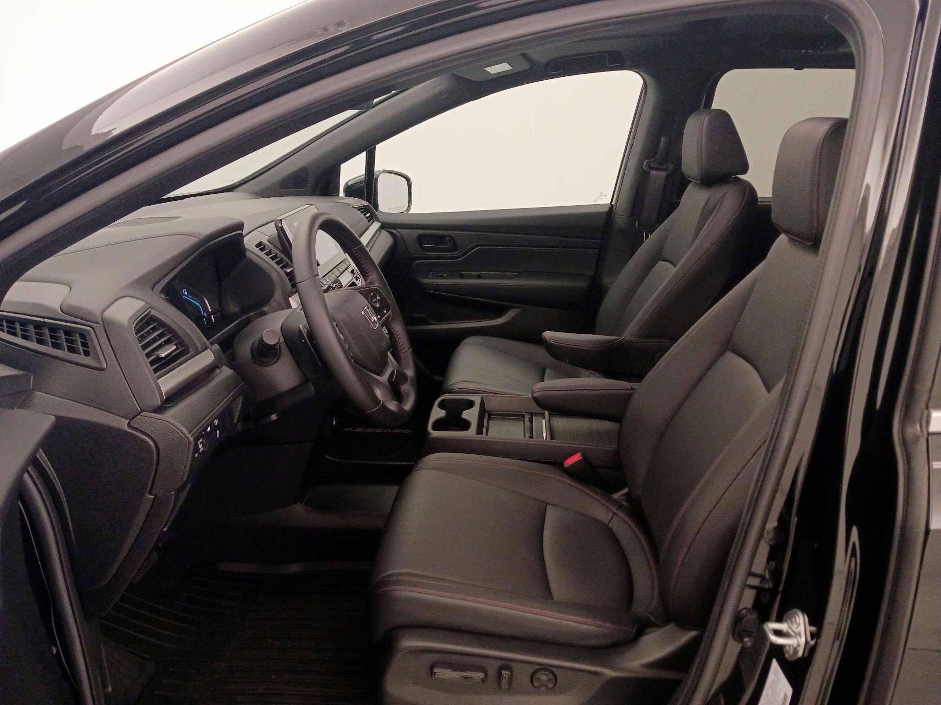 Thumbnail: 2024 Honda Odyssey - 11