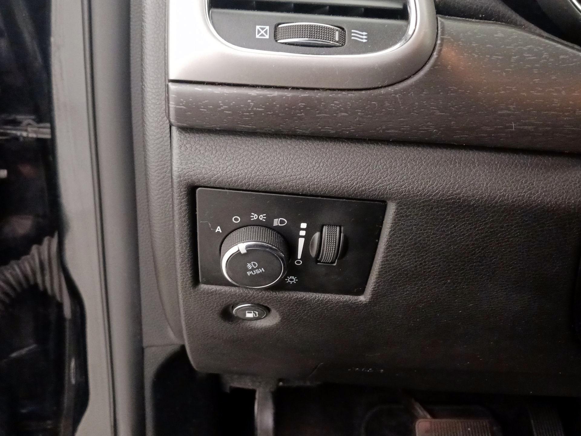 Thumbnail: 2018 Jeep Grand Cherokee - 13