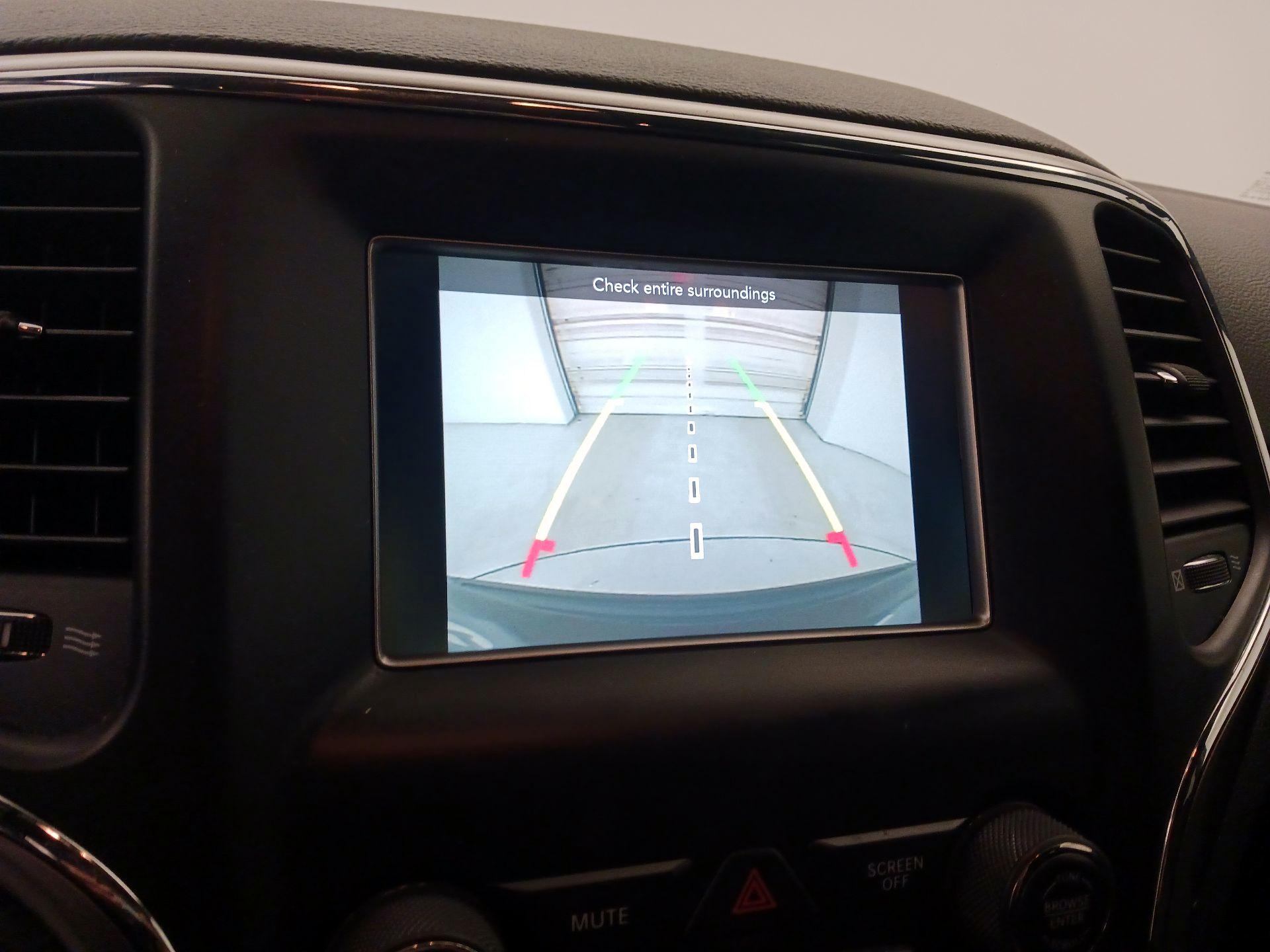 Thumbnail: 2018 Jeep Grand Cherokee - 14