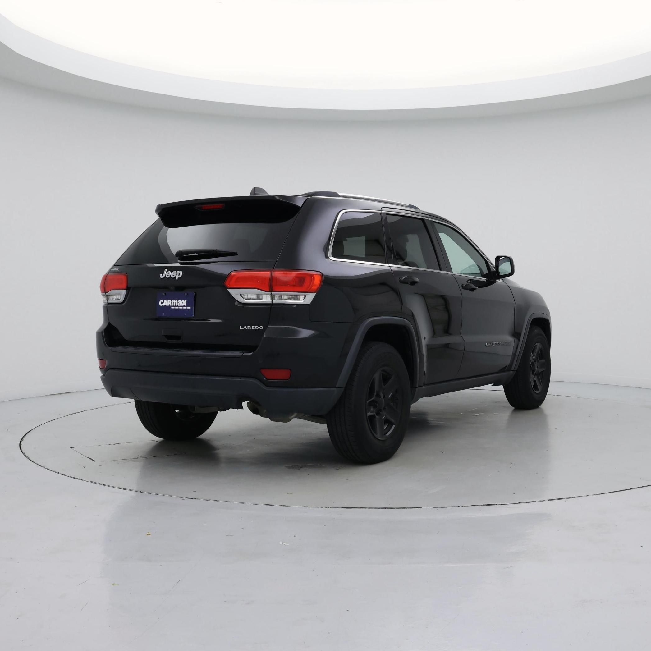 Thumbnail: 2018 Jeep Grand Cherokee - 8