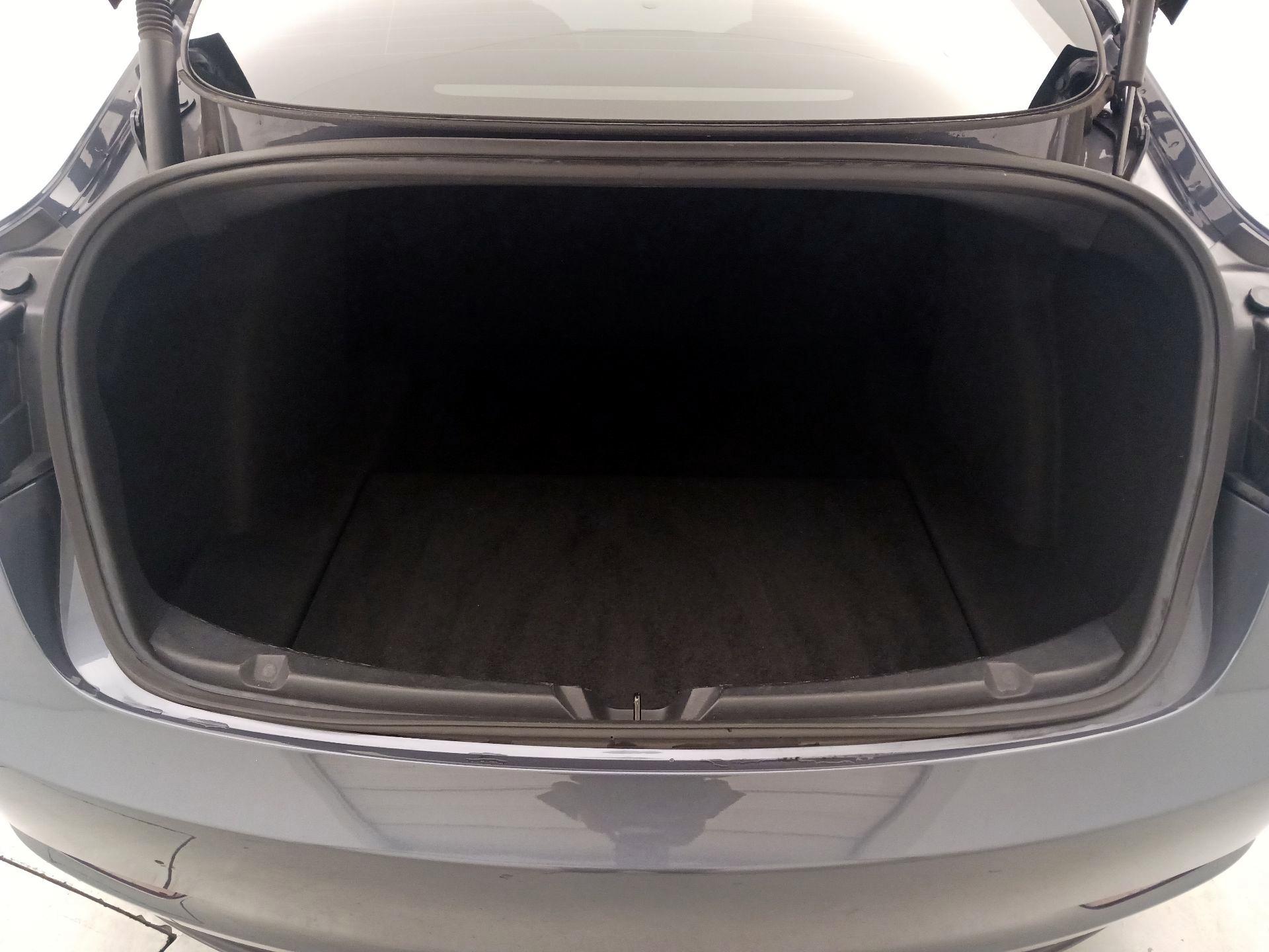 Thumbnail: 2023 Tesla Model 3 - 19