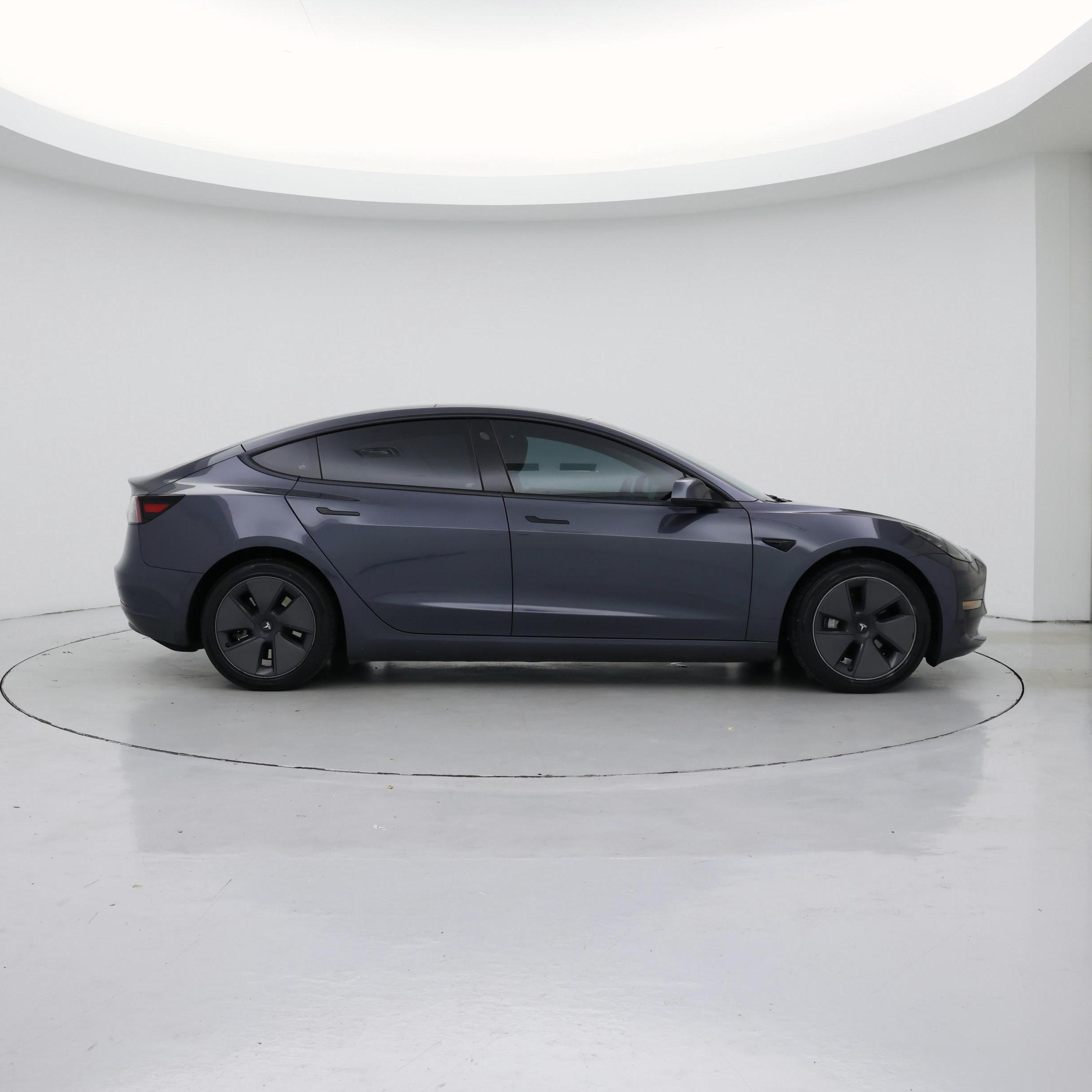 Thumbnail: 2023 Tesla Model 3 - 7