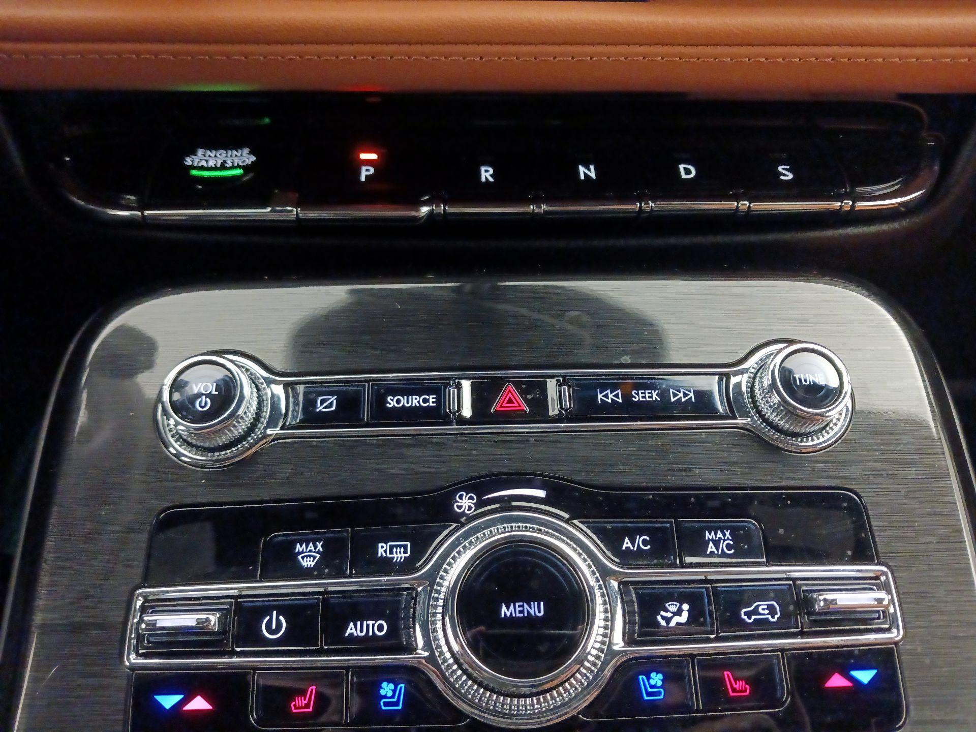 Thumbnail: 2023 Lincoln Nautilus - 18