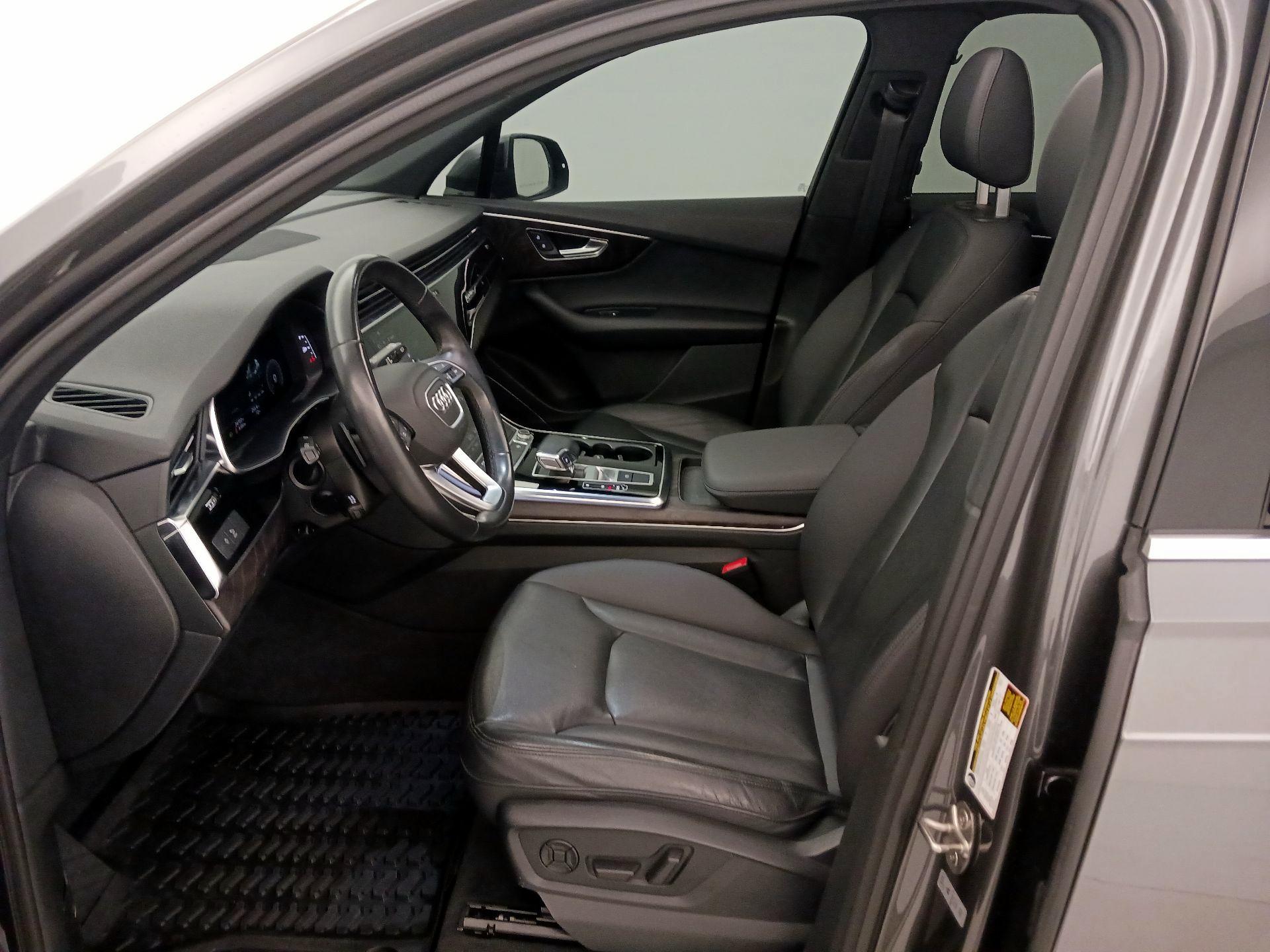 Thumbnail: 2021 Audi Q7 - 11