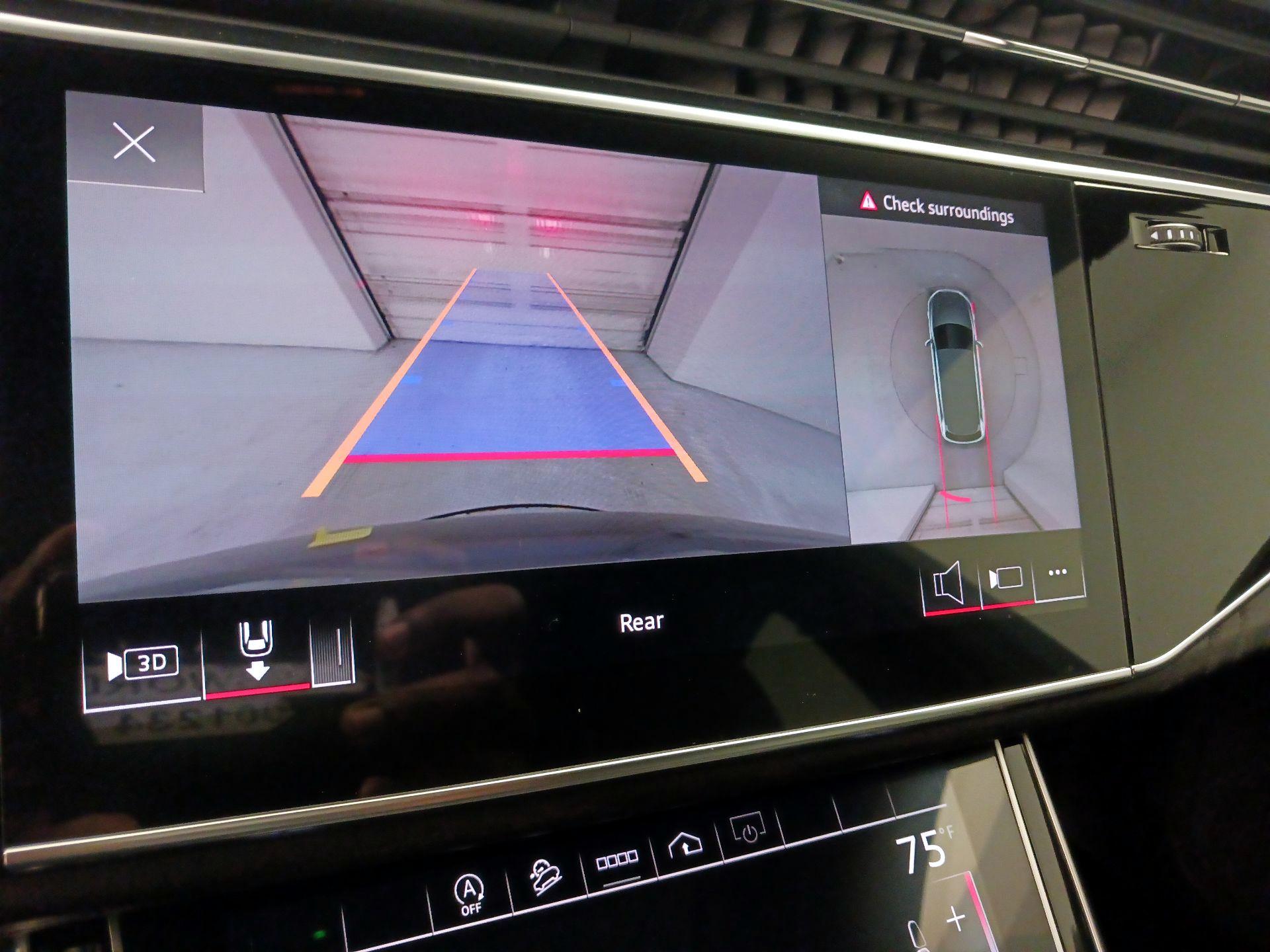 Thumbnail: 2021 Audi Q7 - 15