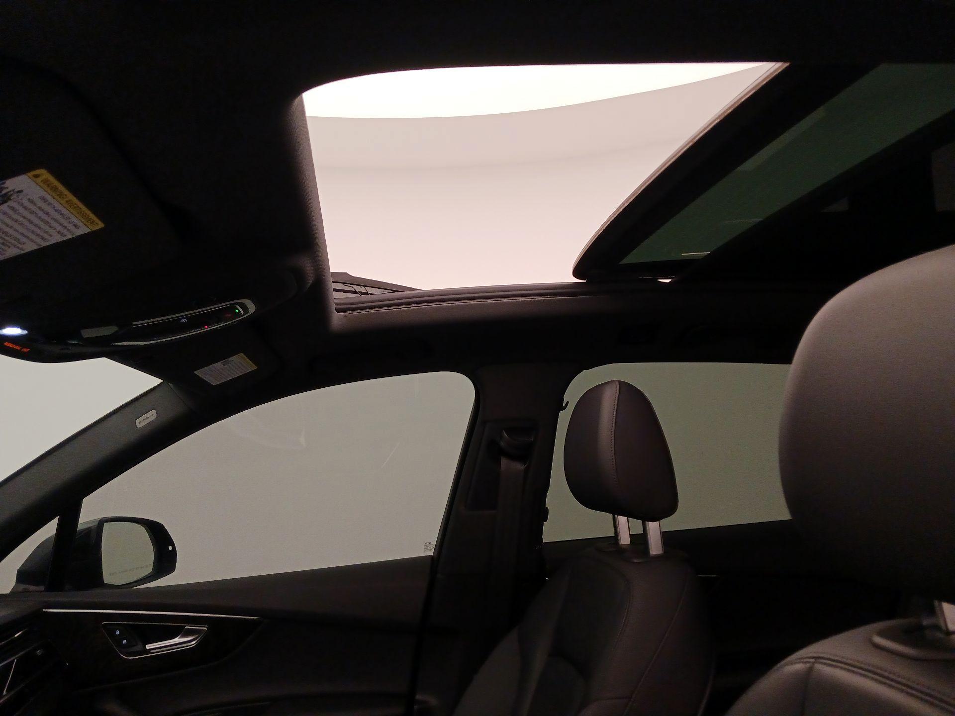 Thumbnail: 2021 Audi Q7 - 20