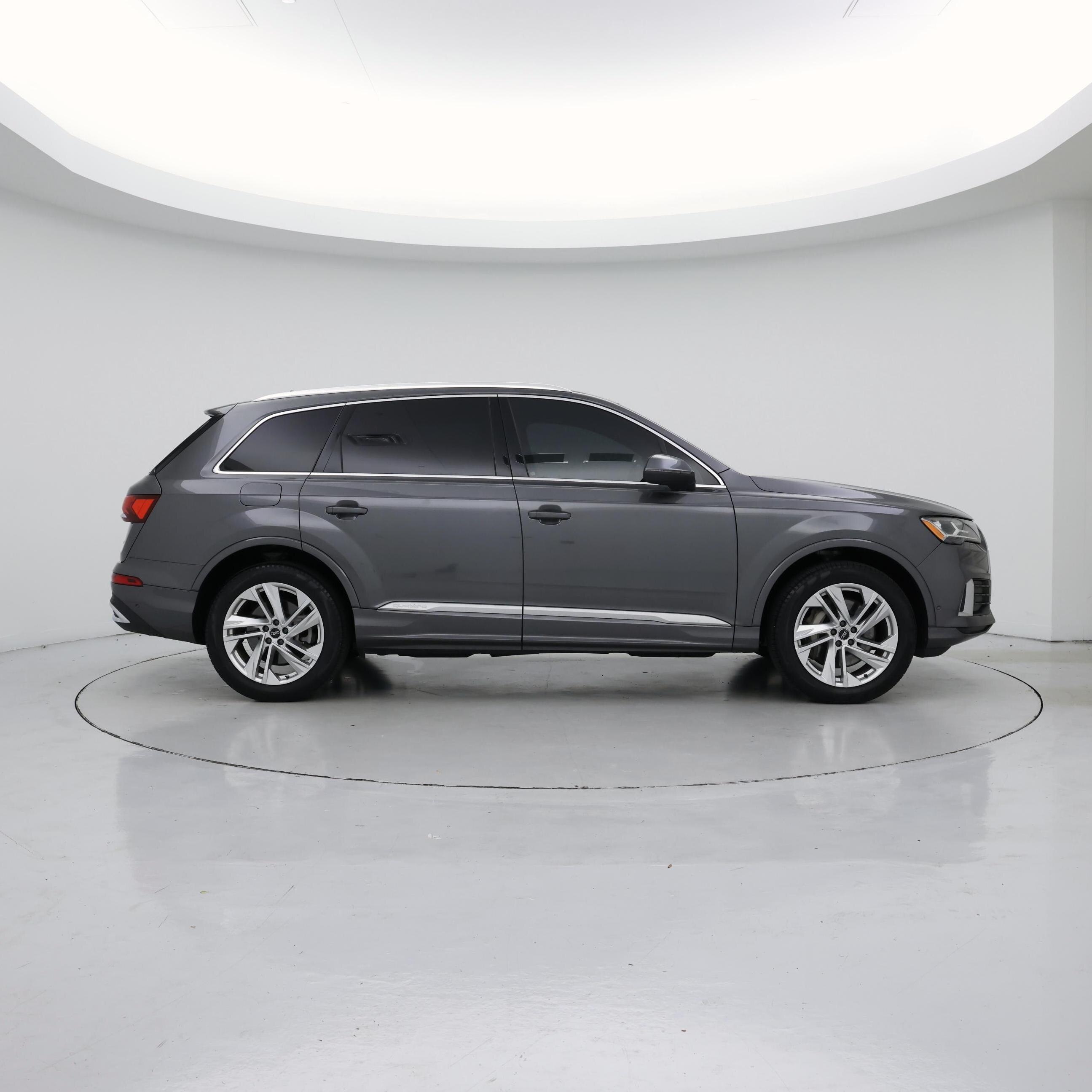 Thumbnail: 2021 Audi Q7 - 7