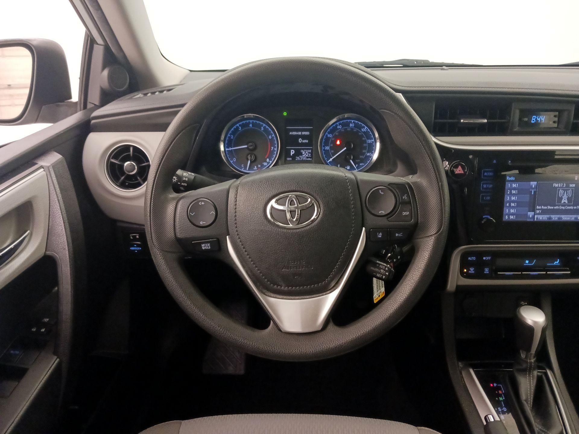 Thumbnail: 2018 Toyota Corolla - 10