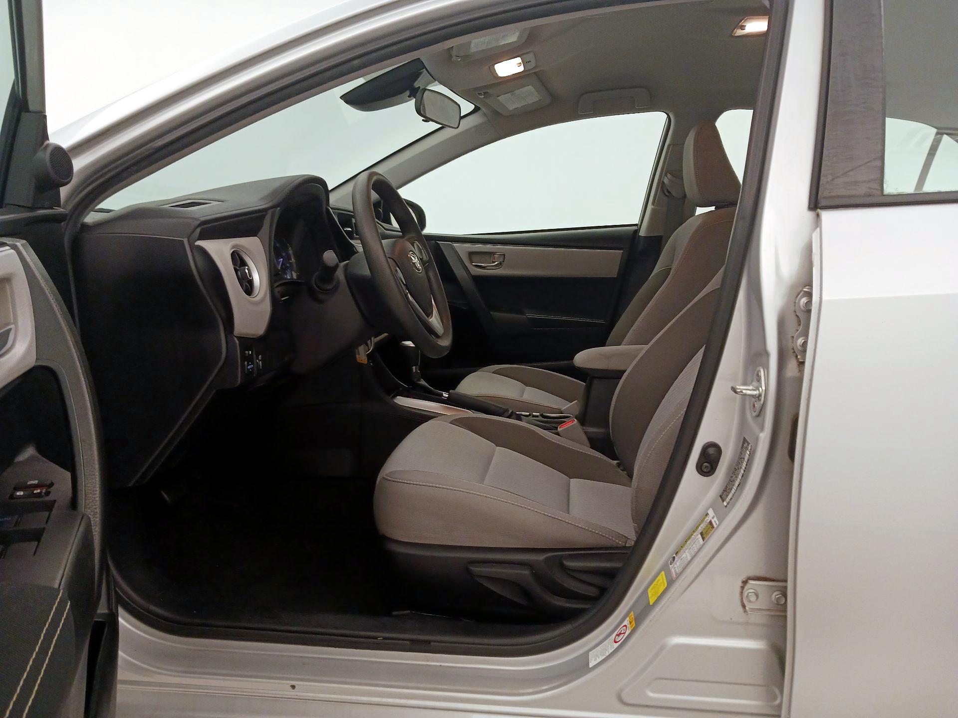 Thumbnail: 2018 Toyota Corolla - 11