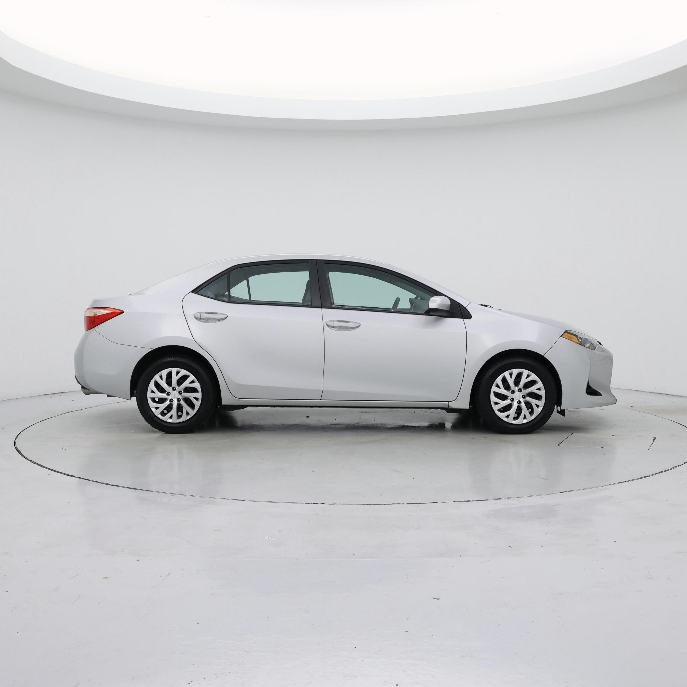 Thumbnail: 2018 Toyota Corolla - 7