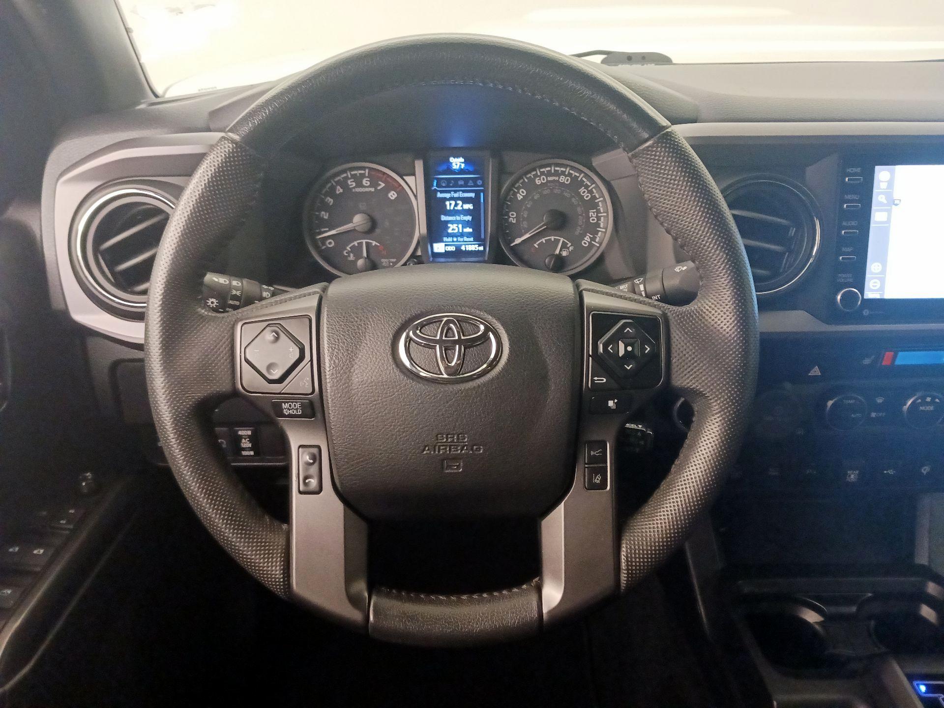 Thumbnail: 2021 Toyota Tacoma - 10