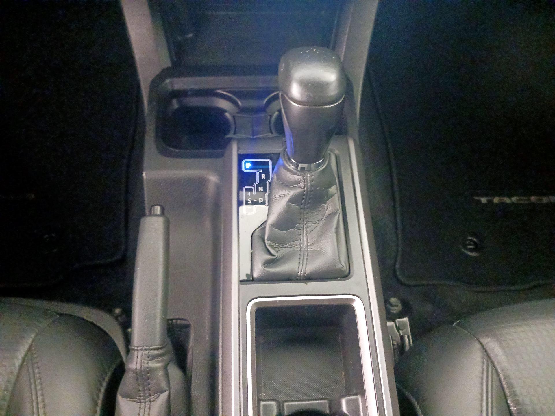 Thumbnail: 2021 Toyota Tacoma - 18