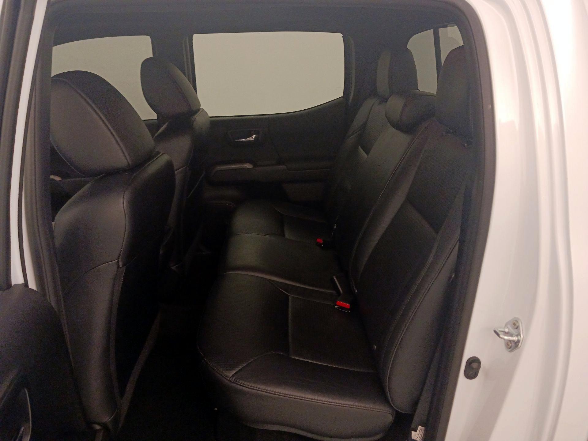 Thumbnail: 2021 Toyota Tacoma - 20