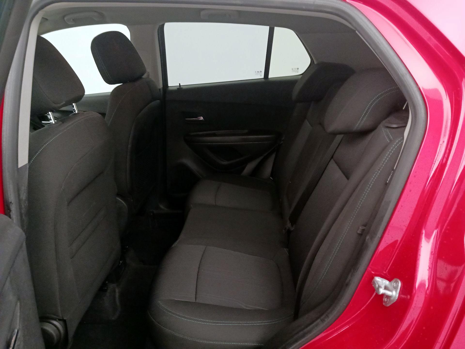 Thumbnail: 2015 Chevrolet Trax - 18